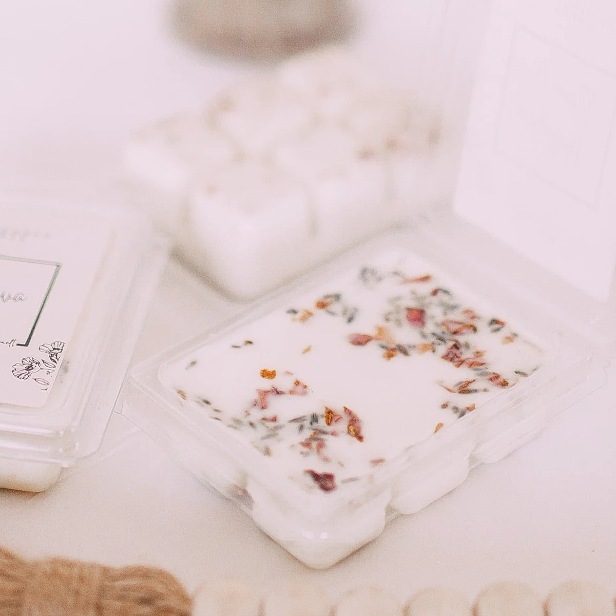Clamshell Wax Melts | Abandoned Cakes