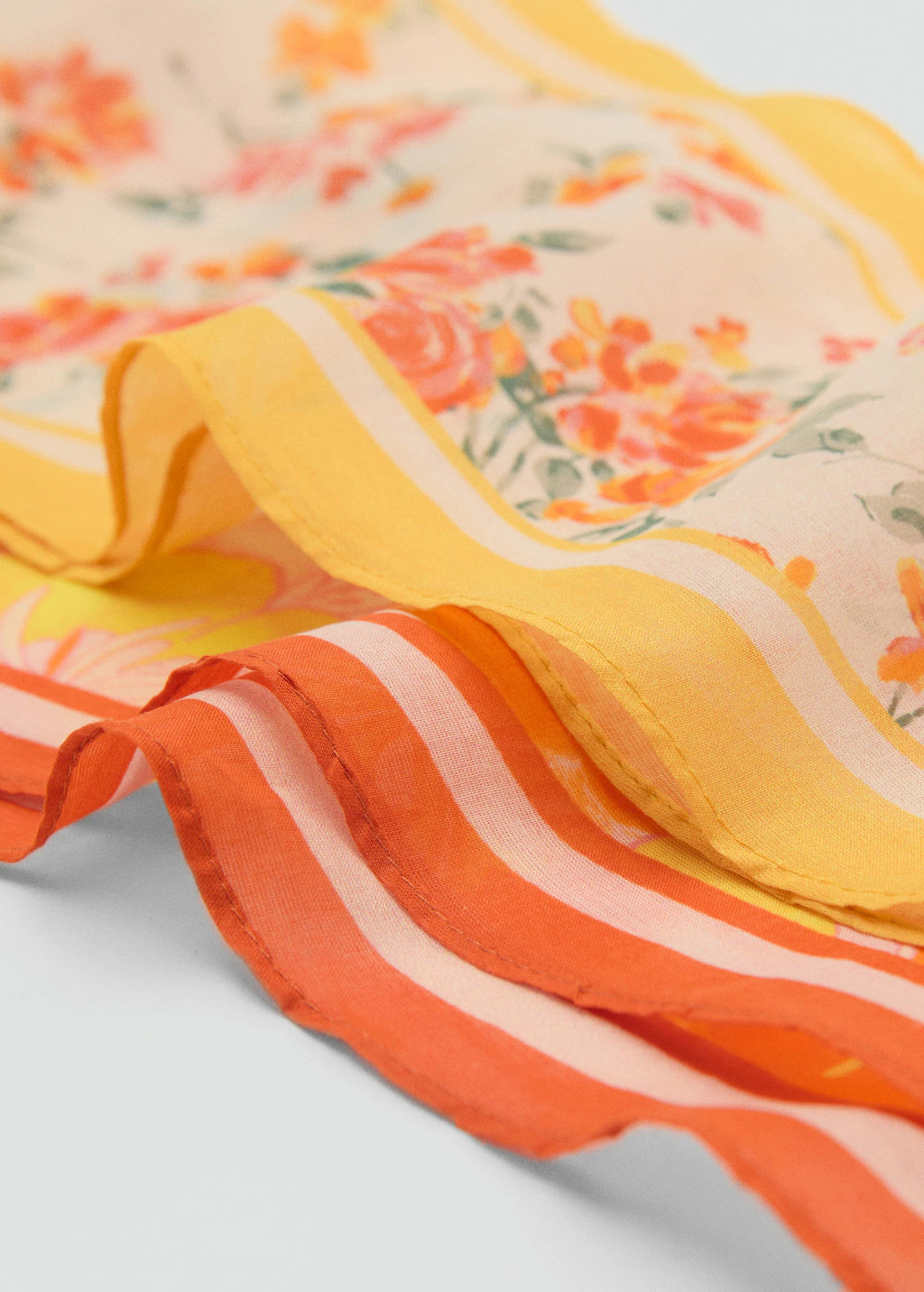 Set of 2 floral-print scarves - Women | MANGO USA | Mango (US/MX/AU)