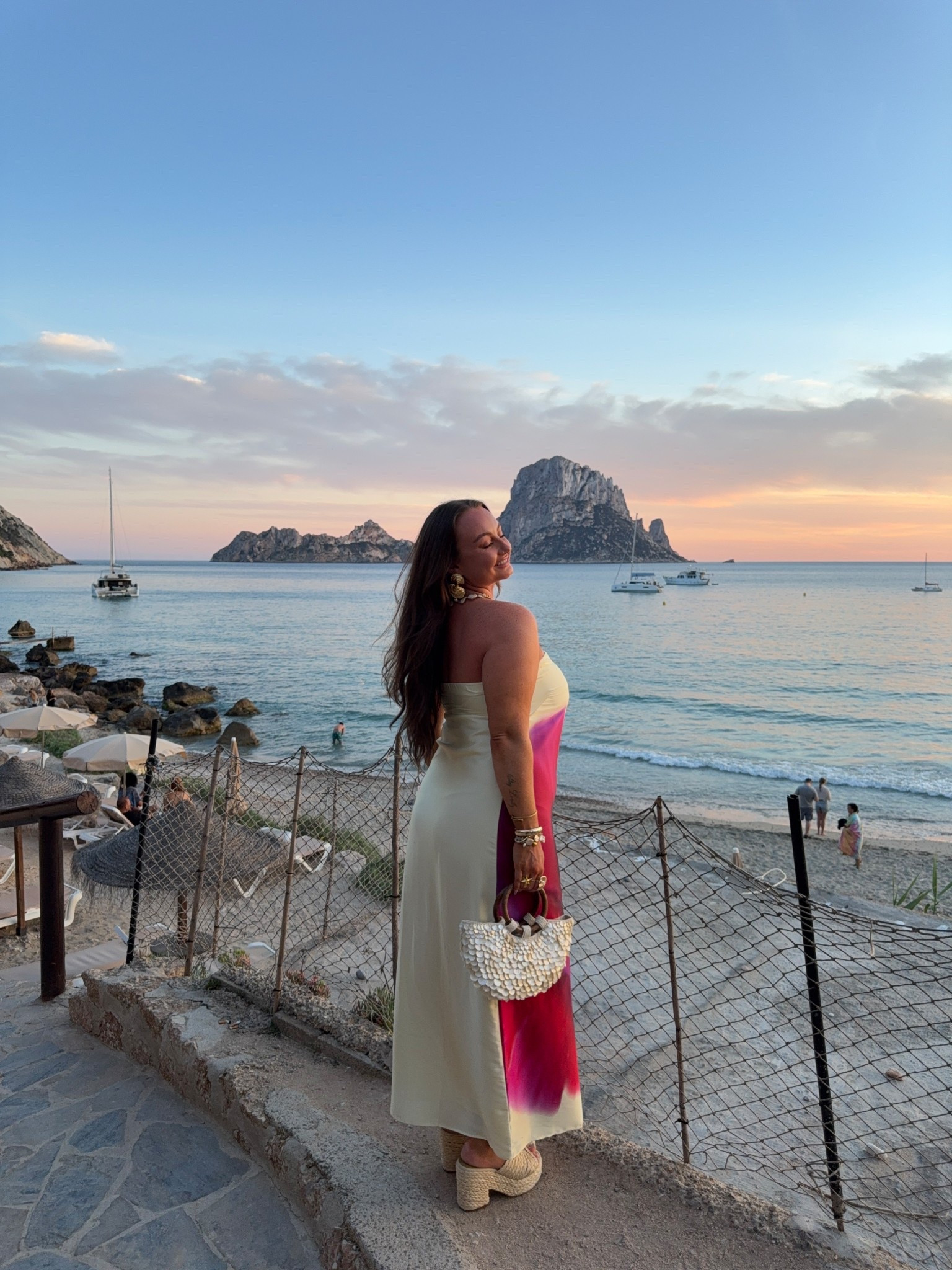 Ibiza sunset dinner outfit - wearing a Large!

Abercrombie dress, flower dress, summer dress, wedding guest dress

#LTKSeasonal #LTKWedding #LTKSummerEdit