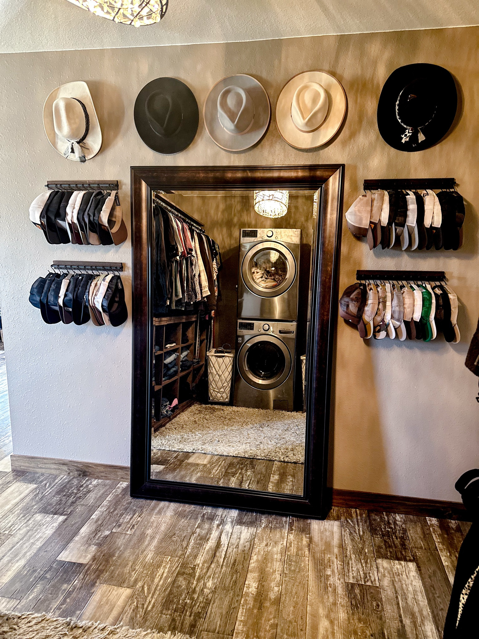 This is definitely one of my more proud organization moments 👏🏼♥️ If you had more hats than you know what to do with, I highly recommend this affordable/simple hat organization setup! You can find it all on Amazon. I’ll link it up here for you!

#orgnanizationhacks #hats #hatorganization #mastercloset #masterbedroom

#LTKHome #LTKSaleAlert #LTKFindsUnder50