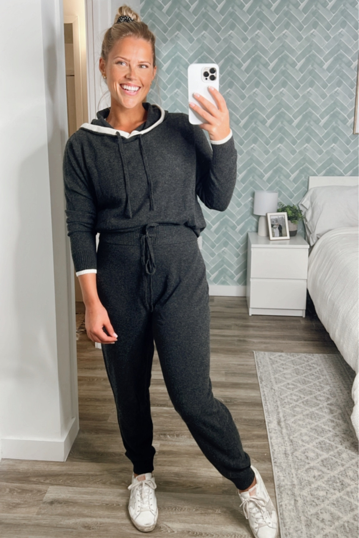 Love Summersalt! Their swimsuits are perfection so it’s not surprise their lounge wear us too! 

#LTKHoliday #LTKunder100 #LTKSeasonal