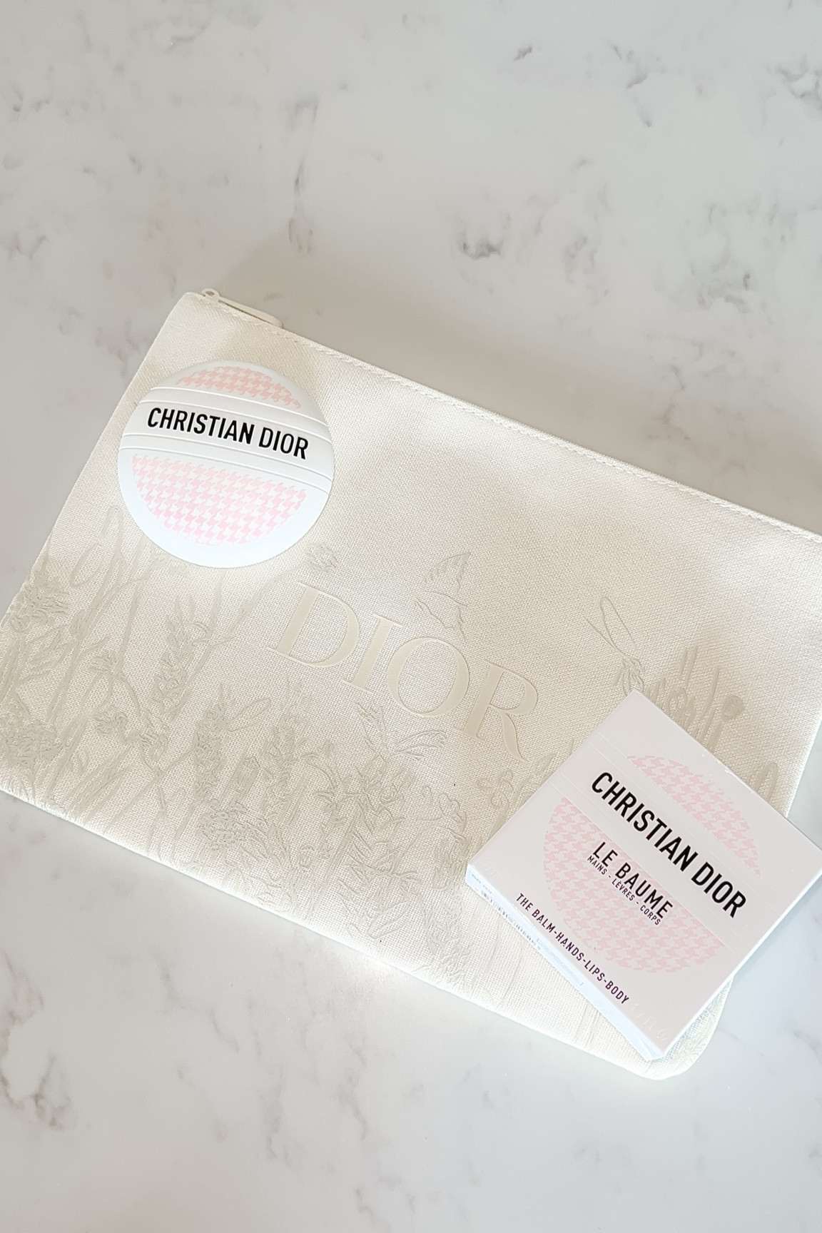 Limited Edition Dior Balm🎀
The perfect gift for Mother’s Day🌸
Spend $175 & get freebies 💕
(Code: MMDY24)

#LTKSeasonal #LTKGiftGuide #LTKBeauty