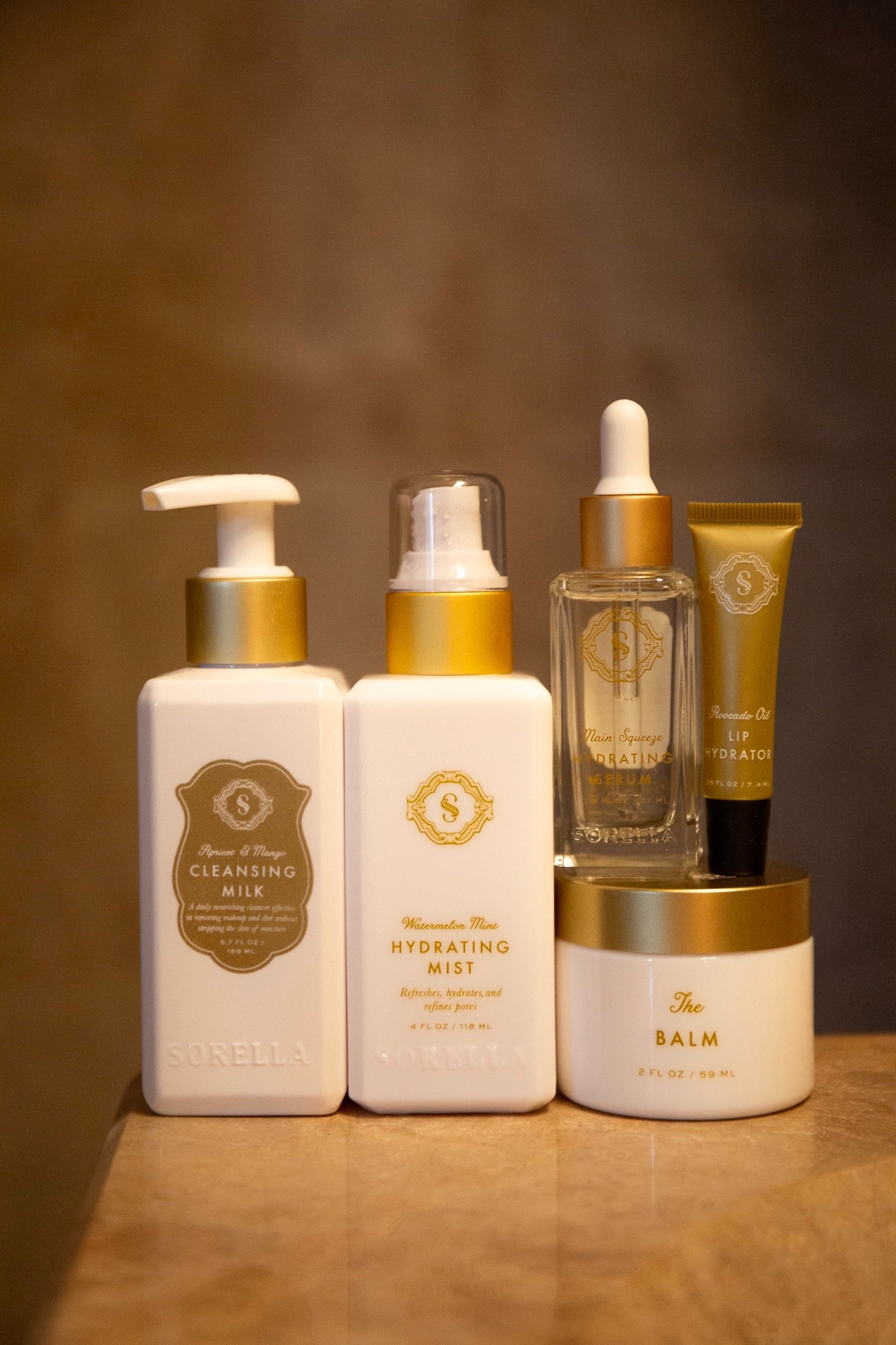 Indulgent textures. High-performing botanicals. A ritual your skin actually feels.
This is my complete five-step routine-designed to drench skin in moisture, support a healthy glow, and turn everyday skincare into a moment of care.
From cleansing to lips, every step is intentional, comforting, and effective.
@sorellaapothecary makes skincare that feels as good as it performs-and this is one ritual worth investing in.
#sorellaapothecary #skincareritual
#hydratingskincare #glowingskin 



#LTKOver40 #LTKBeauty #LTKselfcare