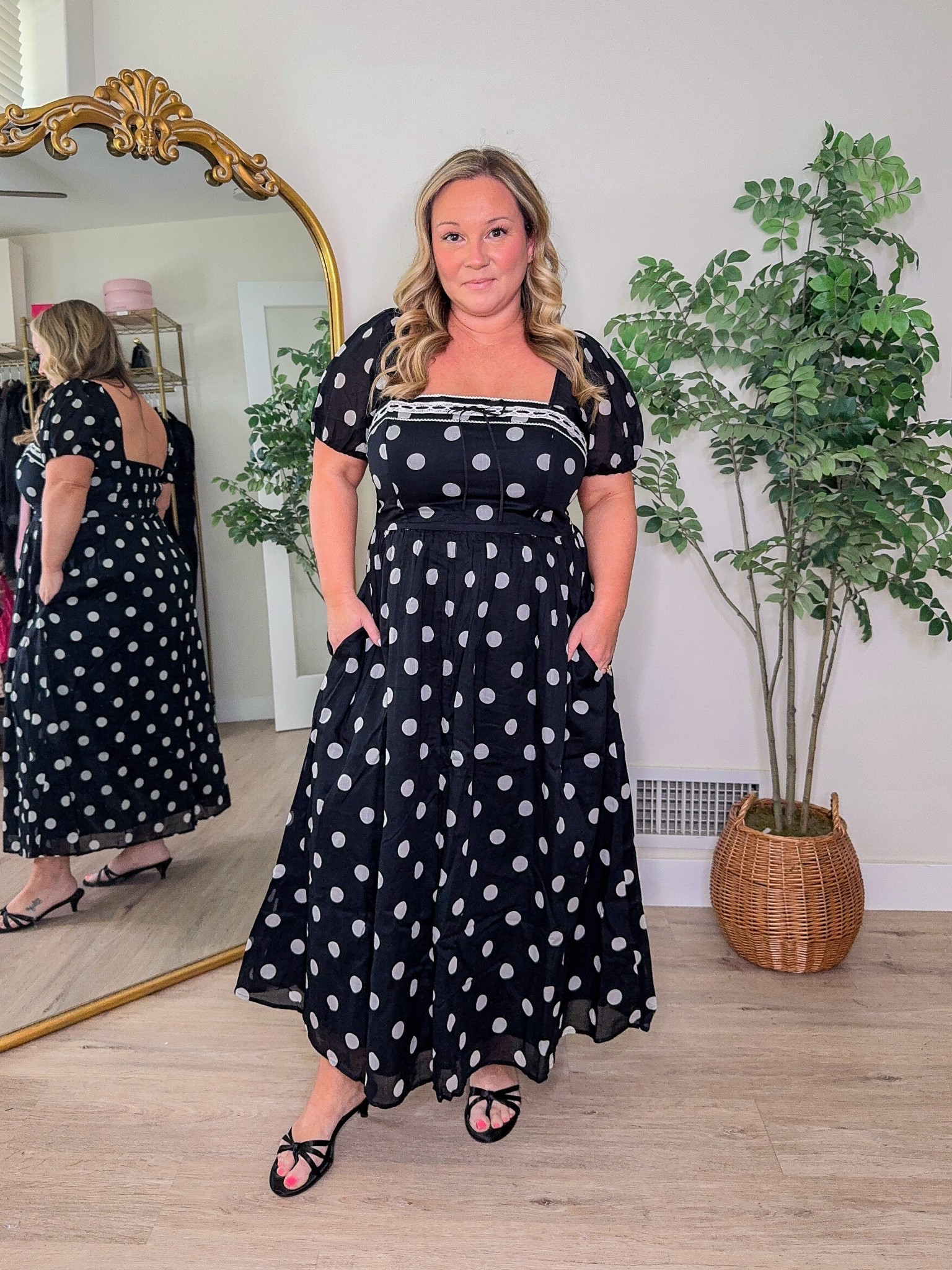 Abercrombie spring dress size LARGE SHORT 
BOGO 50% off sale!
Polka dots are so cute!!! This dress style goes viral every year! 

Midsize style, spring dress, spring outfit, special occasion dress, Workwear dress, petite style, spring trends, spring style

#LTKSeasonal #LTKPetite #LTKMidsize