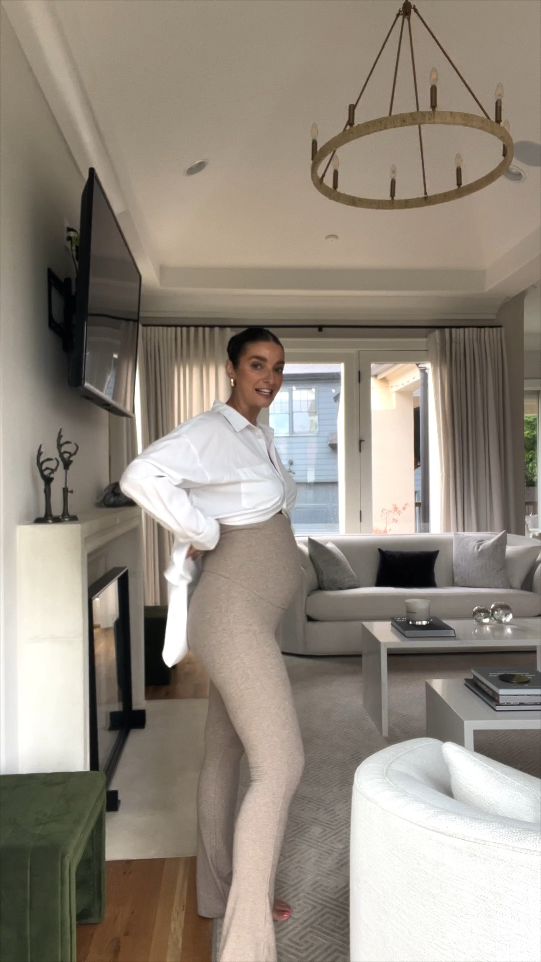 Another way to wear the H&M maternity pants I shared the other day 🤍 wearing a small in the pants and a small in the bottom down! 

#LTKBump #LTKFindsUnder100 #LTKStyleTip