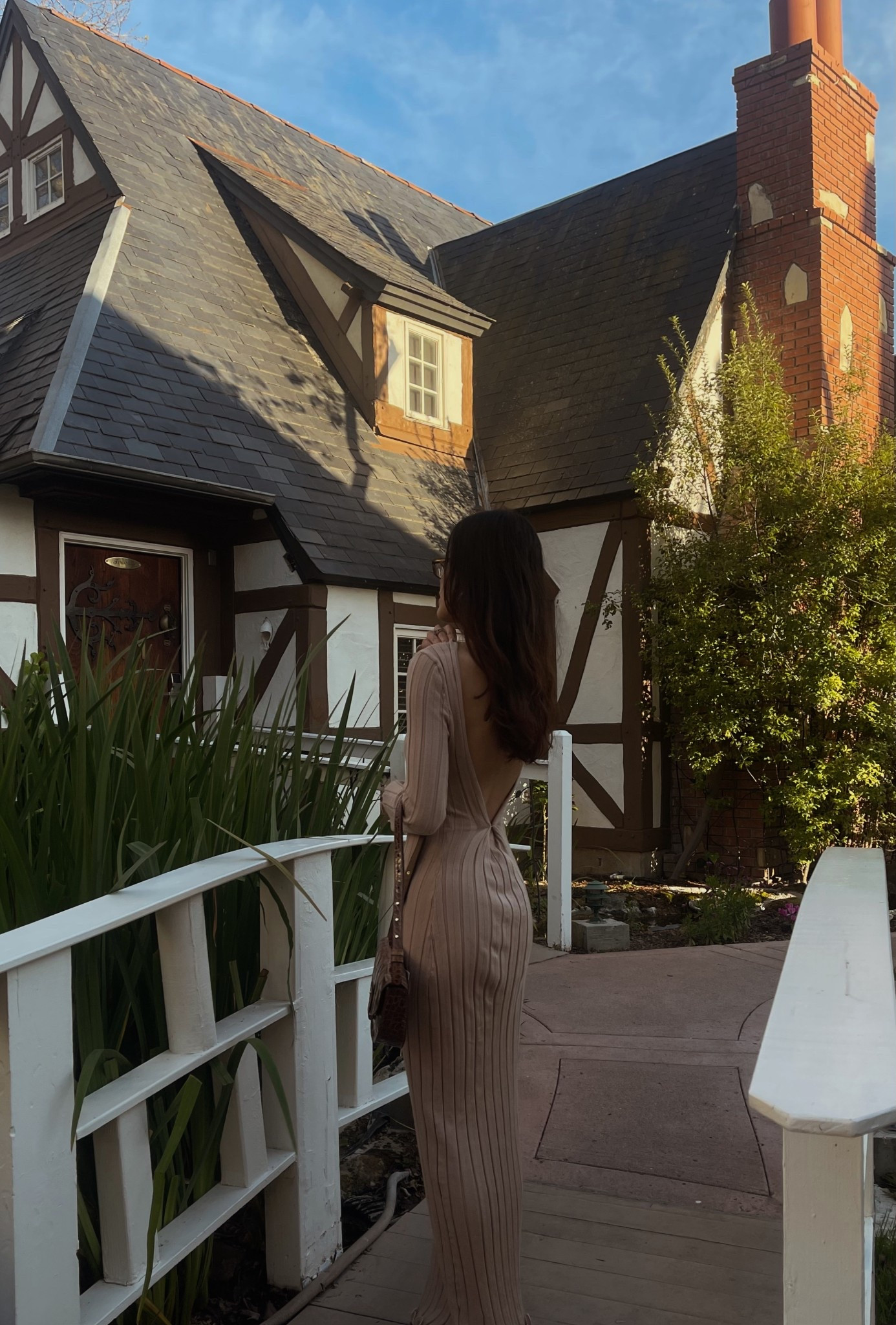 A spring outfit staple: the brown maxi dress 🤎

It makes a chic wedding guest outfit too (I have worn this one to a couple weddings ngl). Linking similar maxi dresses below

#LTKootd #LTKWedding #LTKTravel