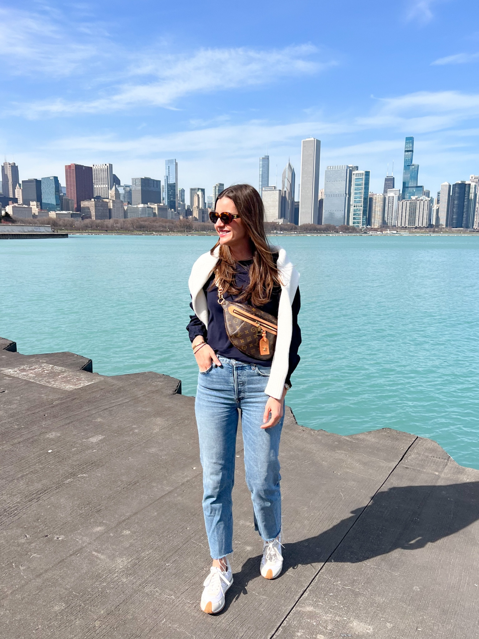 Chicago 🏙️ College roommates, 7 kids and the best memories #chicago #travel #travelstyle 

#LTKfamily #LTKtravel #LTKsalealert