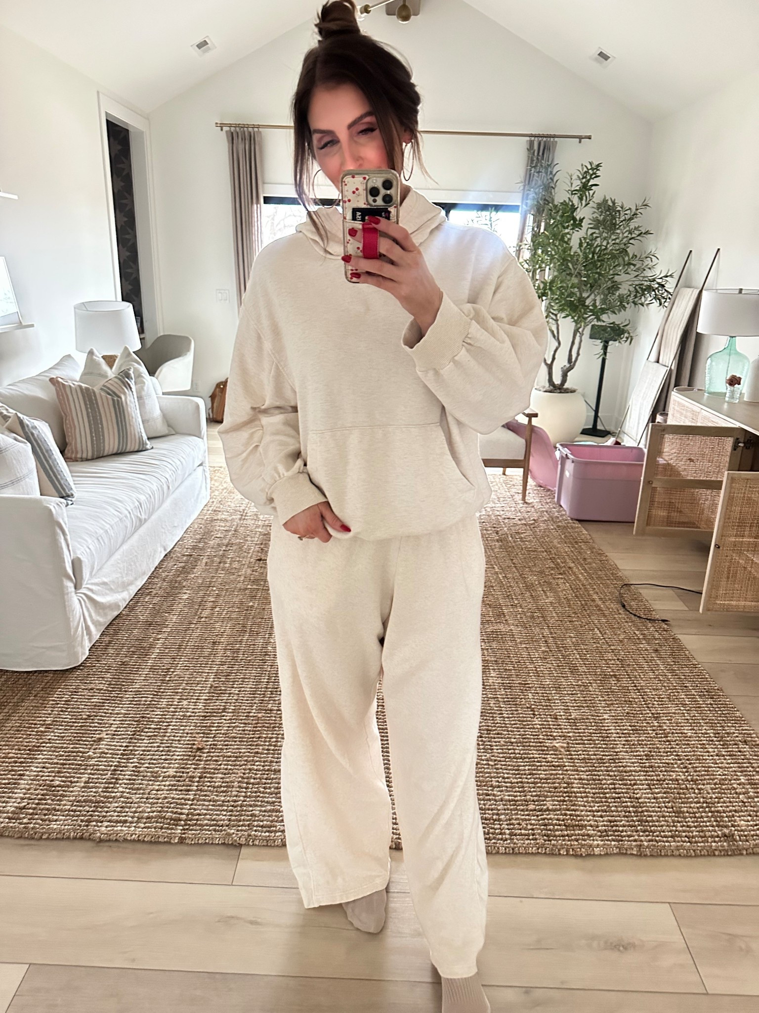 One of my favorite oversized cozy sets from Aerie. It’s so lightweight and perfect for spring 

#LTKdayinmylife #LTKgrwm #LTKootd