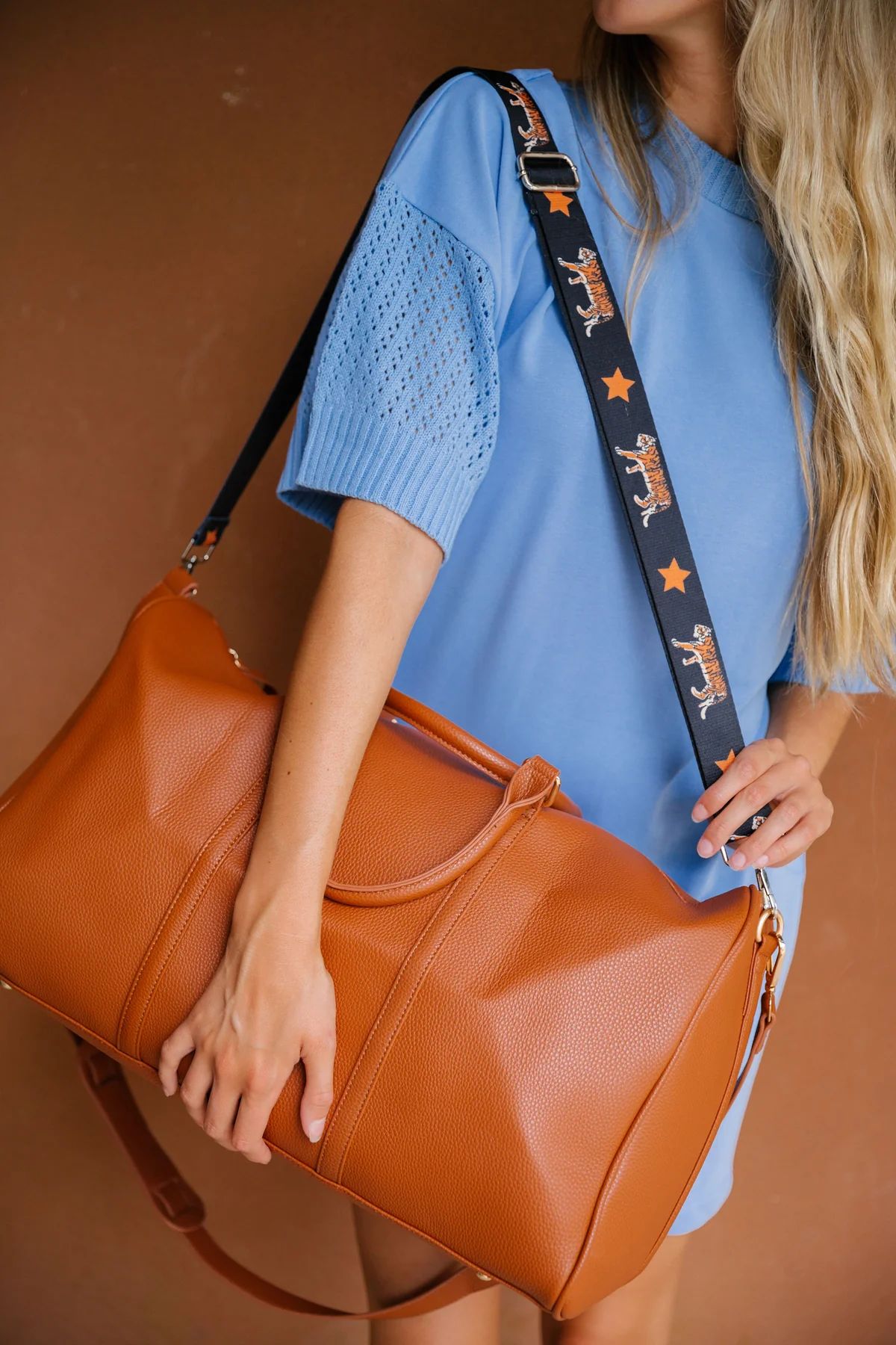 FAUX LEATHER WEEKENDER BAG | Judith March