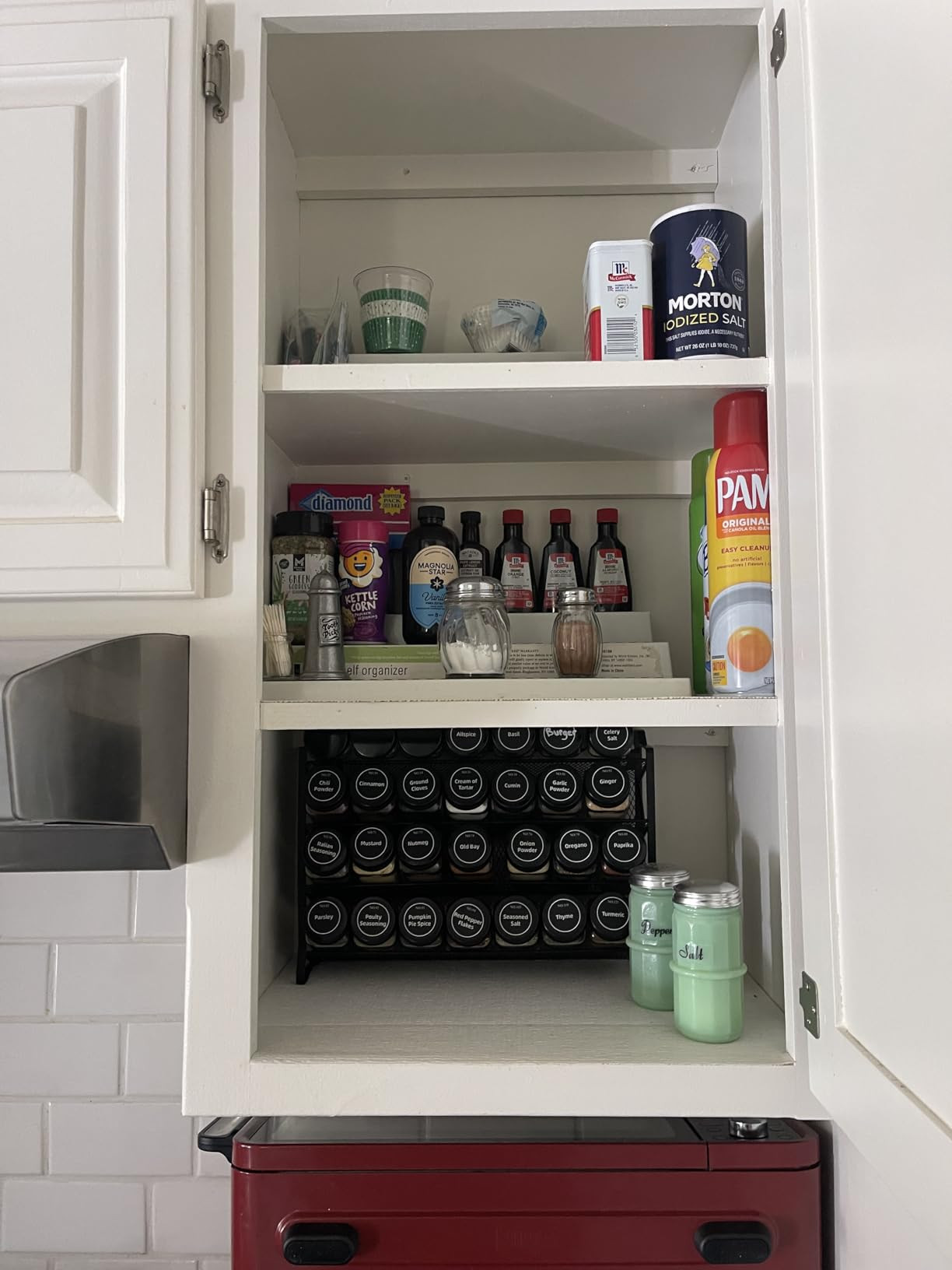 AOZITA Spice Rack Organizer for Cabinet, Spice Organizer with 28 Empty Spice Jars with Black Lids... | Amazon (US)