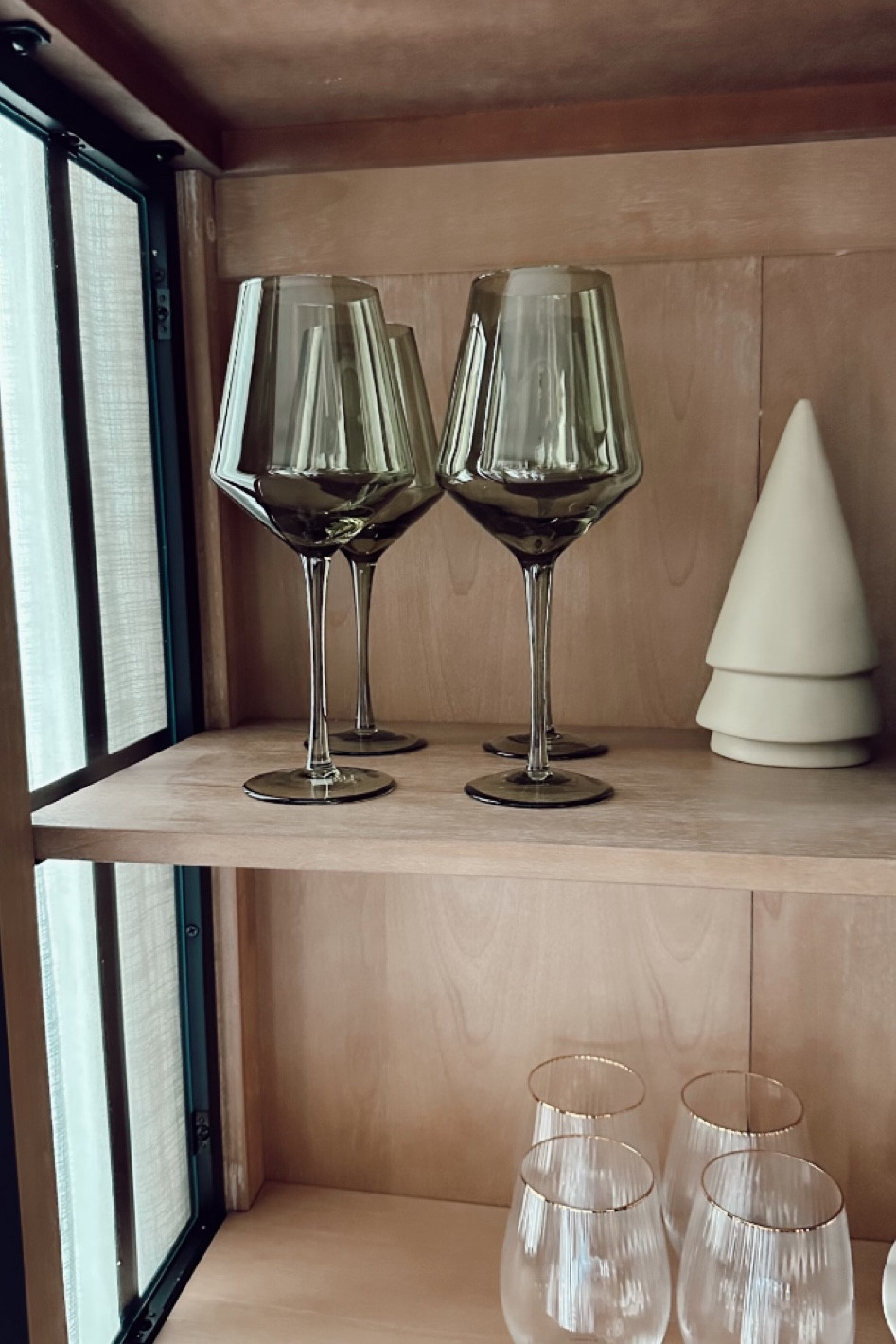 Christmas decor

Christmas tree
Holiday 
Christmas
Home decor 

#LTKHoliday #LTKSeasonal #LTKhome