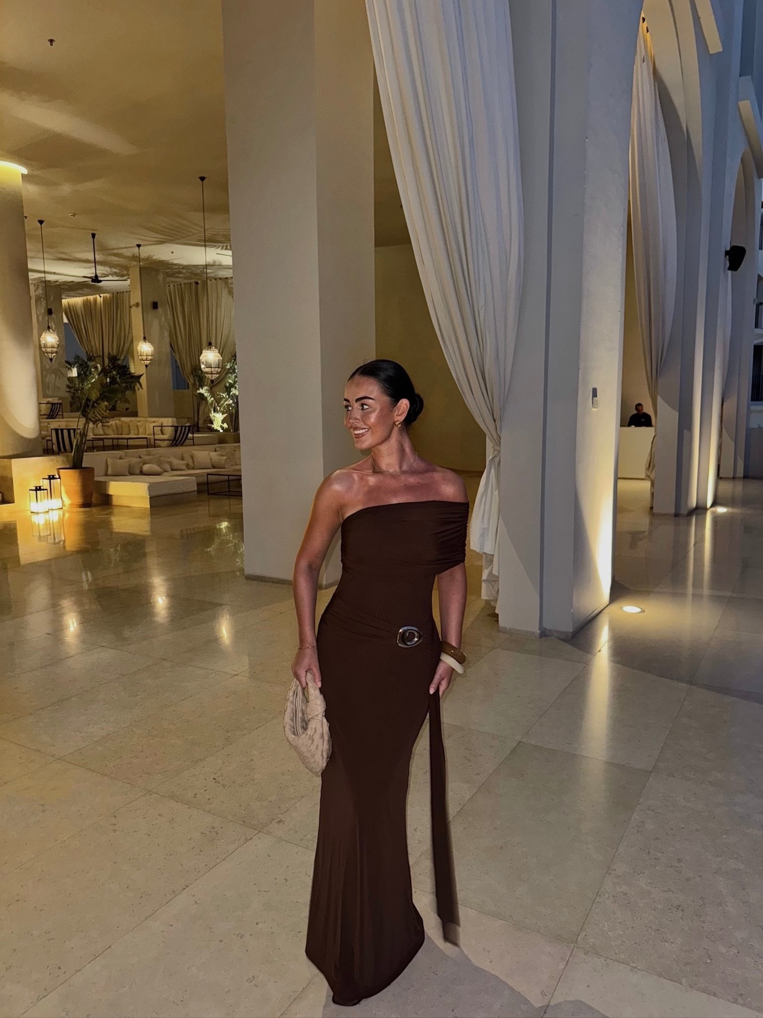 My exact dress is the ‘Kassi’ dress from Runaway The Label 🤎

Brown maxi dress, brown dress, holiday dress, date night dress, maxi dress, holiday outfits 

#LTKFashionMonth #LTKuk #LTKautumn