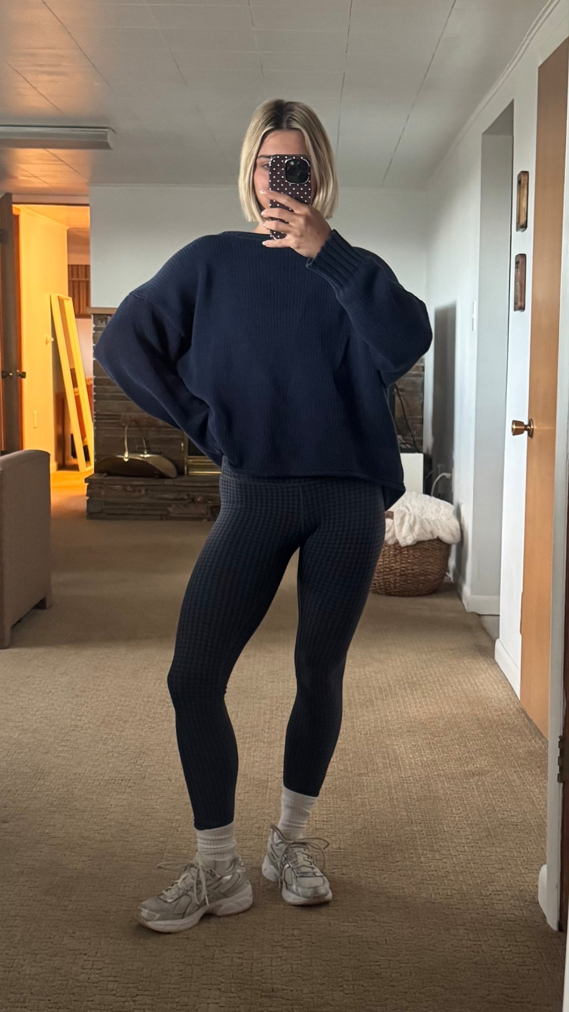 leggings are old houndstooth pattern. Wearing L in sweater!
