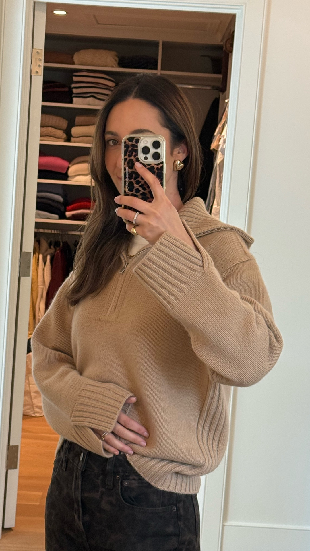 @onequince cashmere will always be IT. #quincepartner

#LTKGiftGuide #LTKHoliday #LTKootd