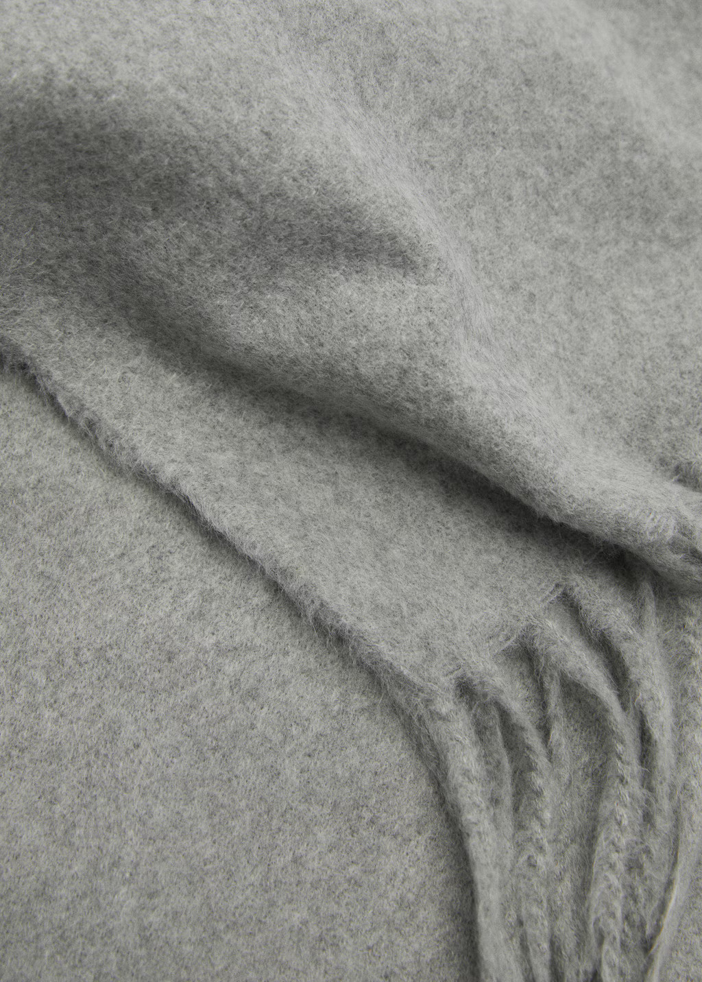 Fringed edge scarf - Women | MANGO USA | Mango (US/MX/AU)