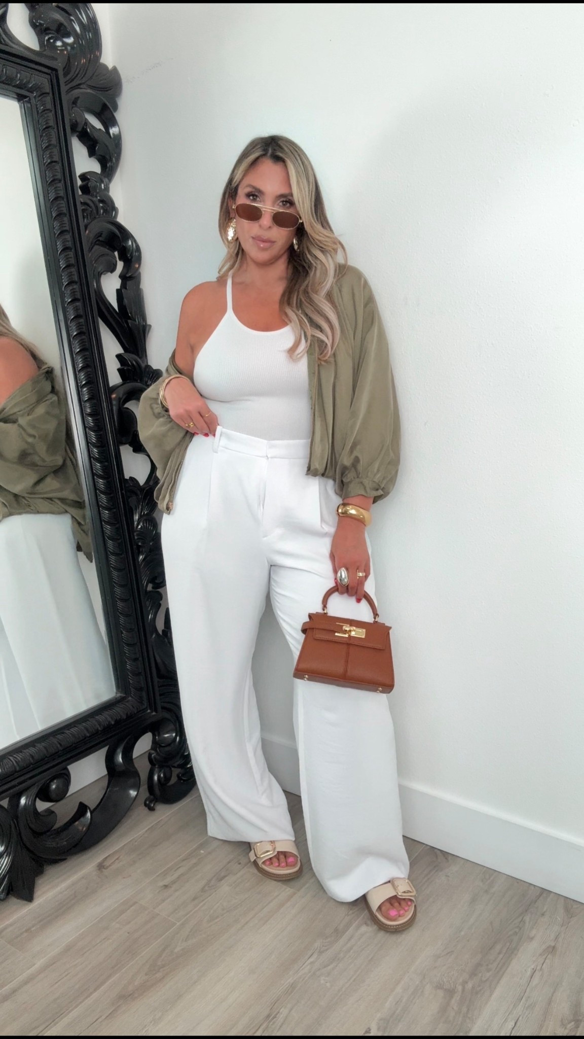 midsize elevated casual outfit 

tank L
jacket L ;runs oversized)

white linen blend pants 31L (12) in the curve love. Abercrombie pants come in 2 fits:
Classic and Curve Love. The curve love gives 2 extra inches in the butt/thigh. Typically I am a 31 L (12) in Curve Love but I can also wear the 32 L (14) the classic cut

@abercrombie 



#LTKootd #LTKMidsize #LTKTall

#LTKootd #LTKTall

#LTKootd #LTKMidsize #LTKOver40