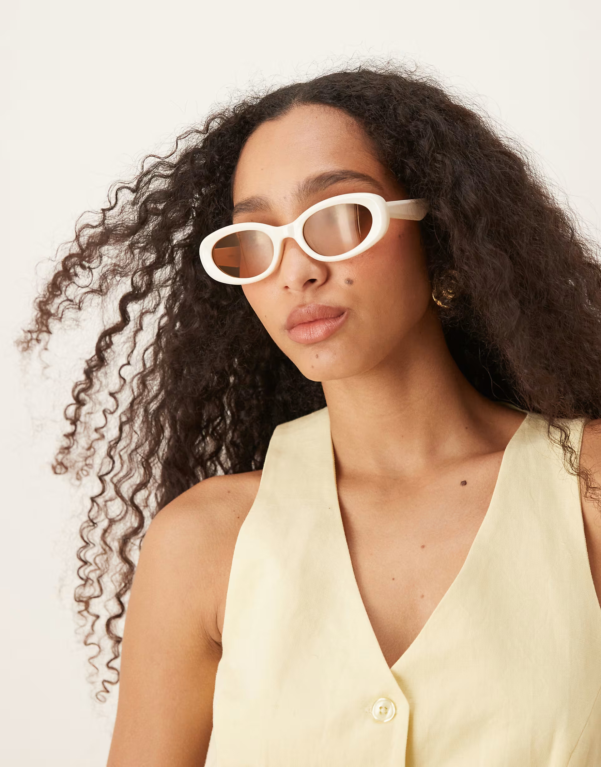 ASOS DESIGN oval sunglasses in milky white | ASOS | ASOS (Global)