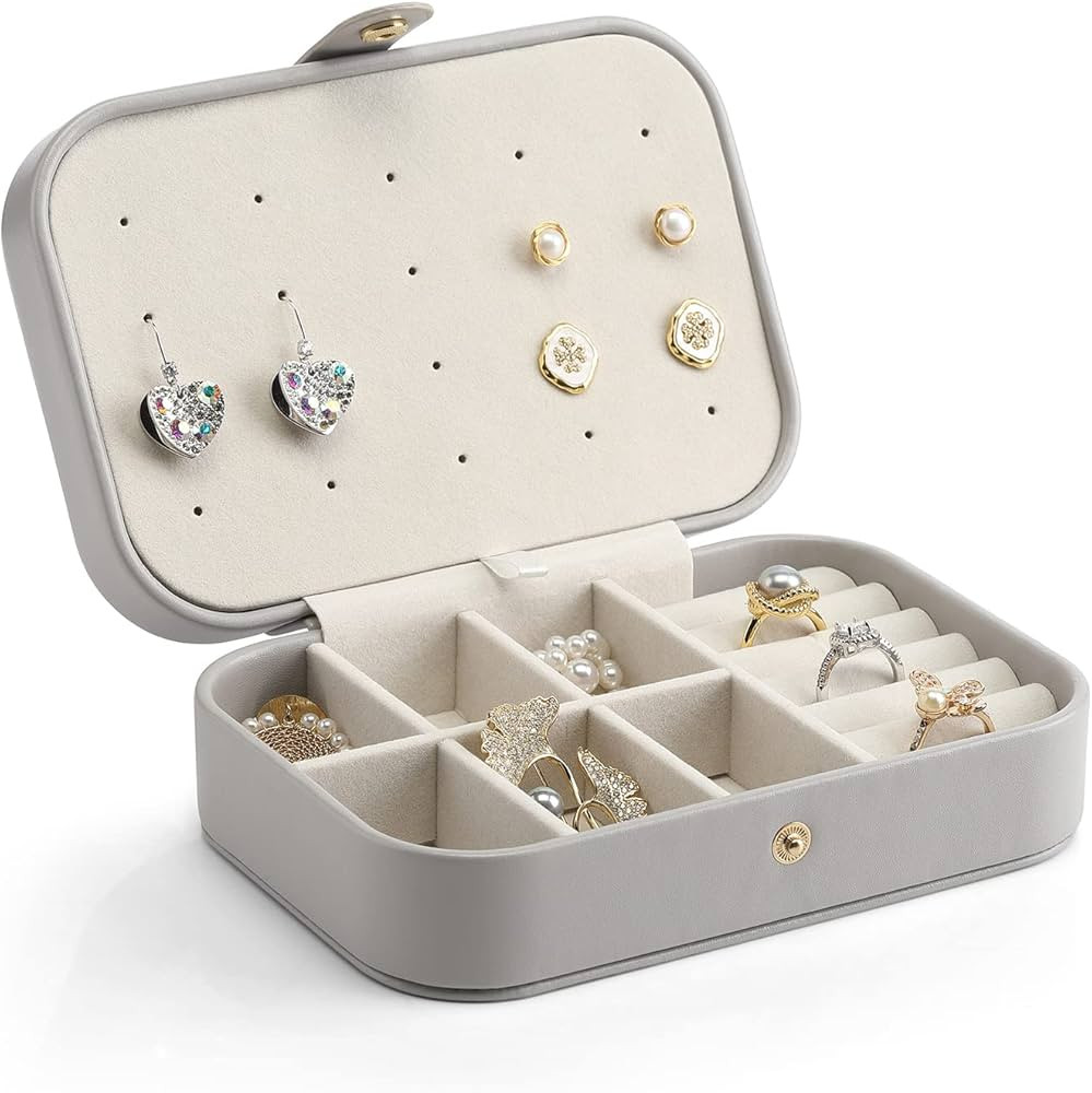 Vlando Faux Leather Travel Jewelry Box Organizer Display Storage Case for Rings Earrings Necklace... | Amazon (US)