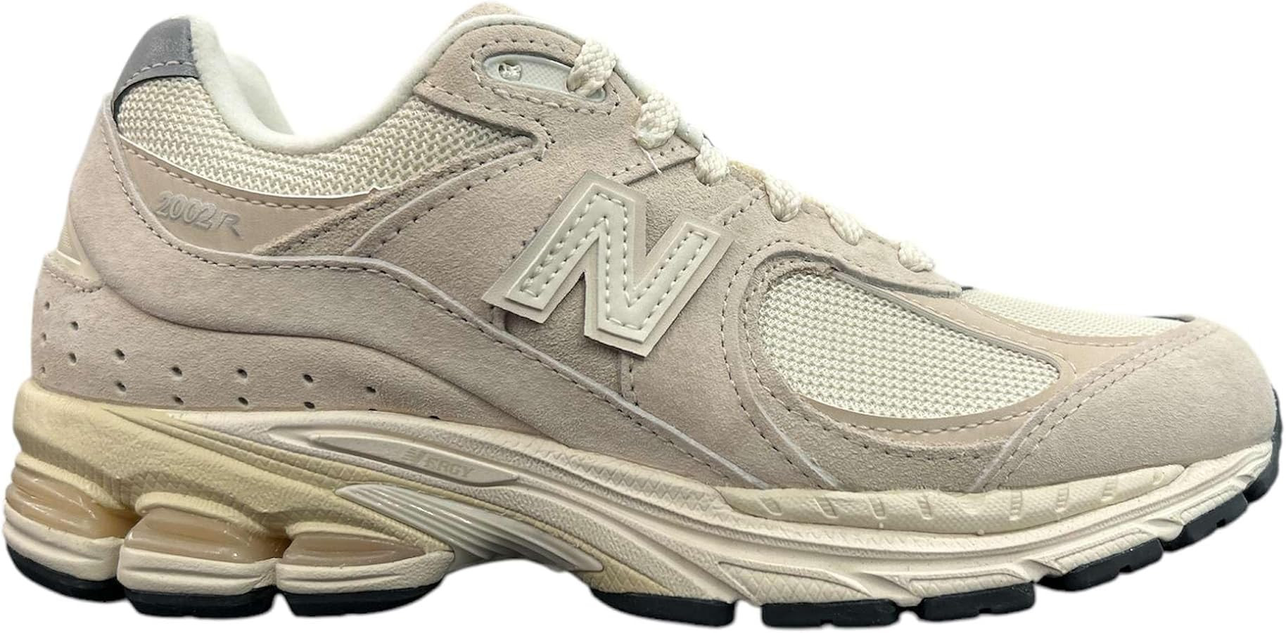 New Balance Men's M2002RCC Sneaker | Amazon (US)