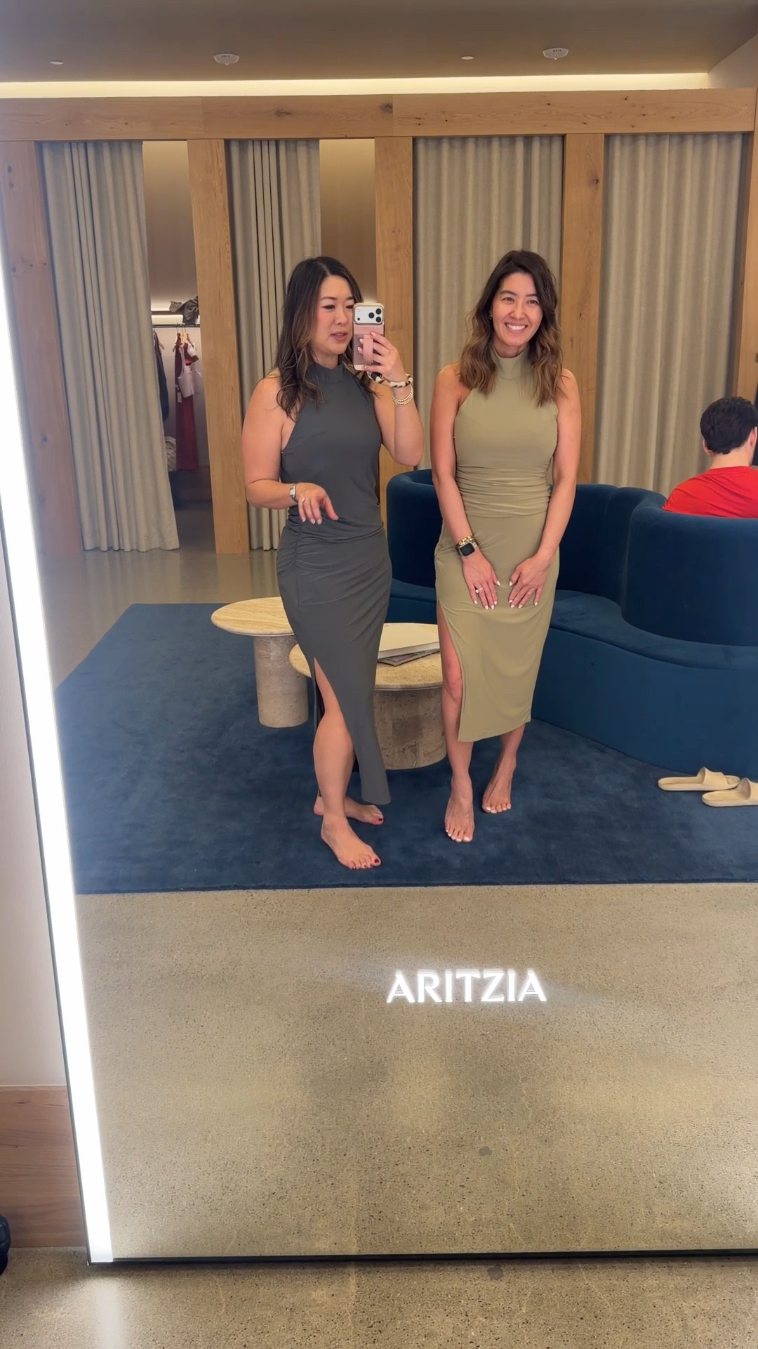 Aritzia Dress
I am in Large and need Medium, she is in Small but says she may be more comfortable in Medium.