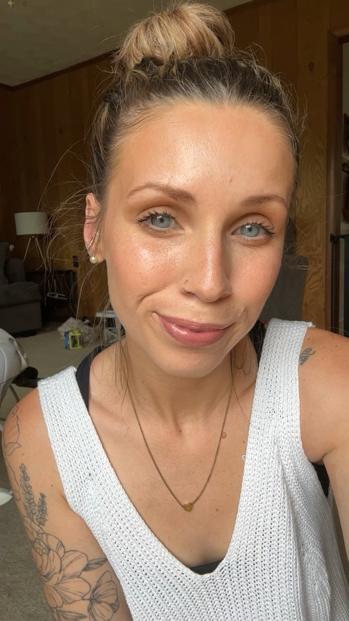 The Merit Beauty Solo Shadow in shade Vachetta is my new go-to for everyday. It’s so beautiful and feels like I have nothing on. 

#LTKbeauty