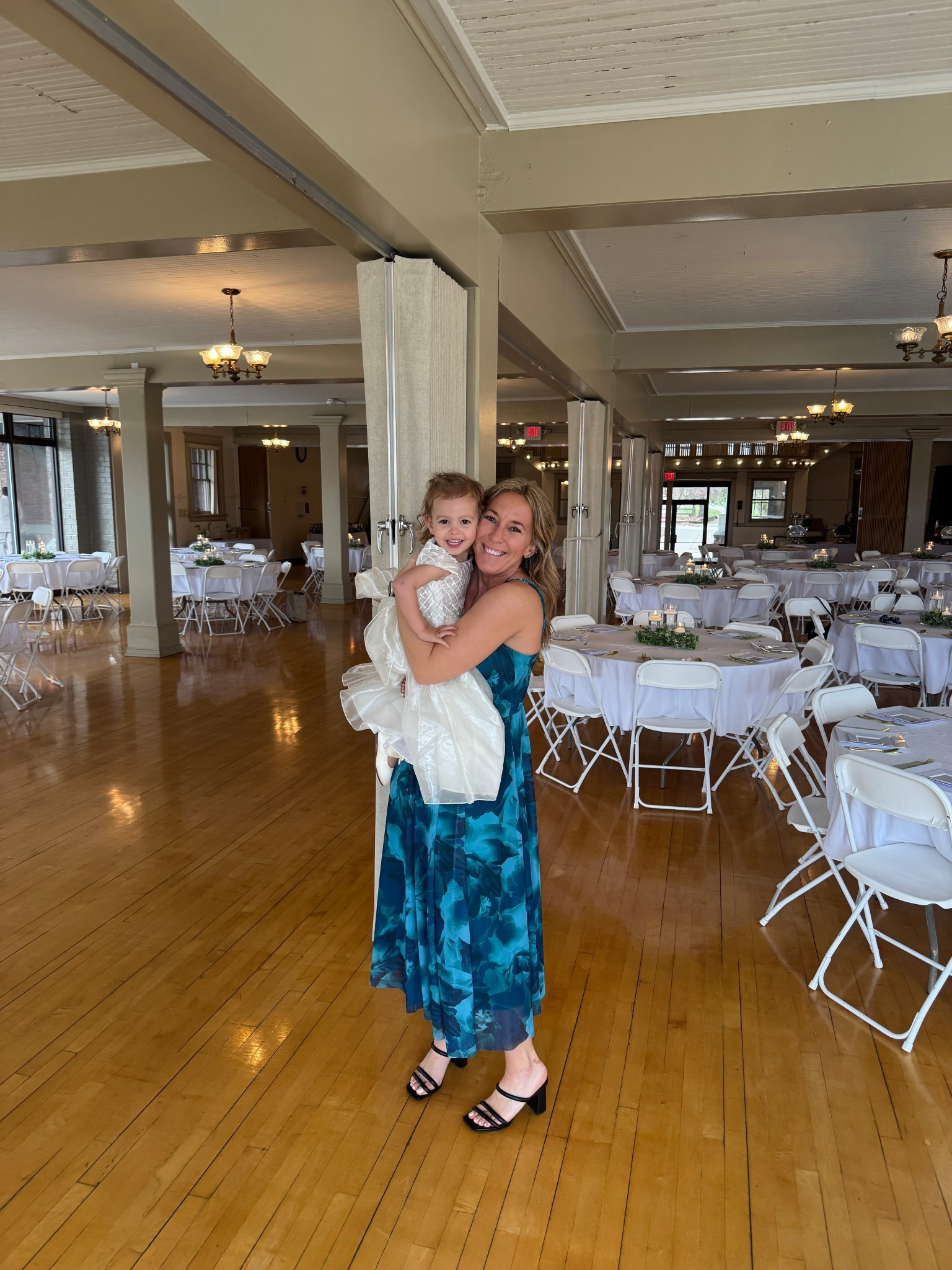 My dress! So comfortable & flattering  

#LTKStyleTip #LTKFindsUnder100 #LTKParties