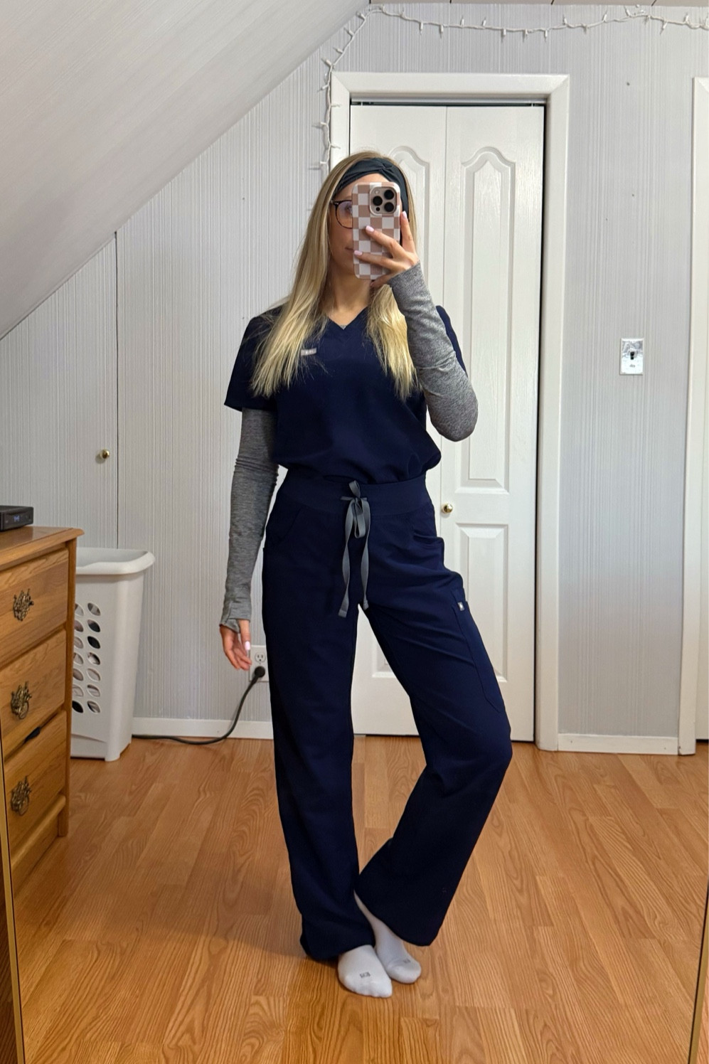 Styling navy scrubs

#LTKStyleTip #LTKWorkwear #LTKSeasonal