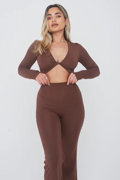365 TWIST FRONT LONG SLEEVE CROP TOP - CHOCOLATE | TALA (UK)