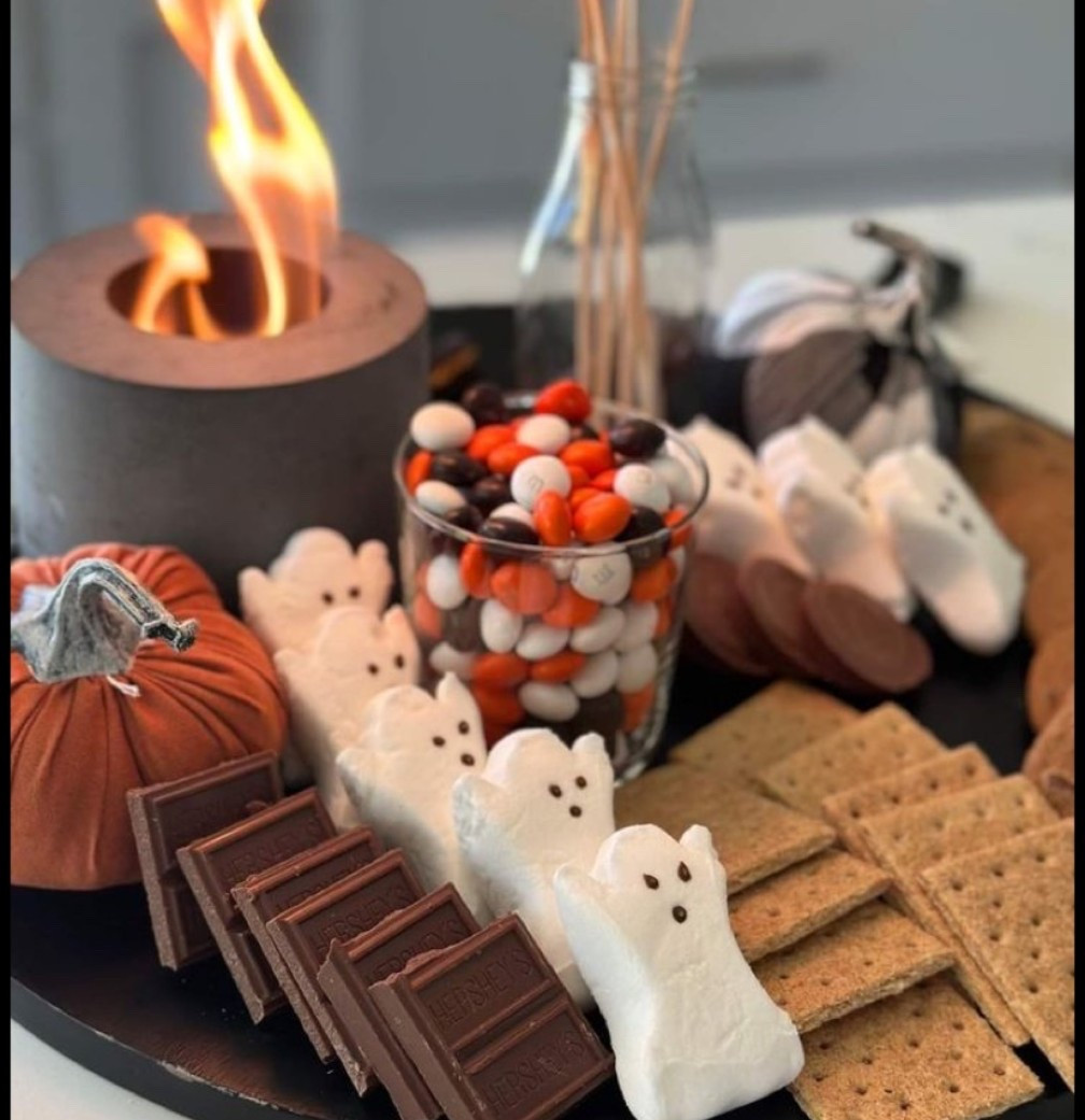 Halloween night 

#LTKHalloween #LTKHome