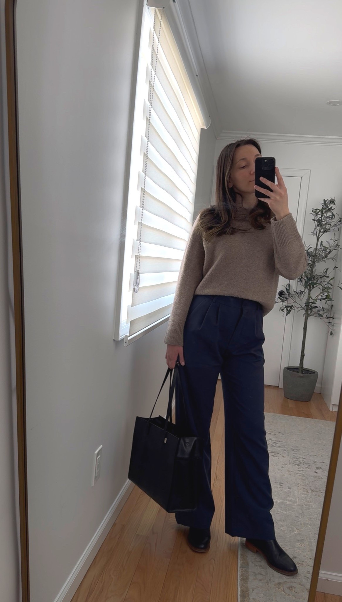 Abercrombie workwear has been my go-to for elevated, effortless office style lately. This neutral sweater is the perfect lightweight layering piece that feels polished but still comfortable enough for busy days running between appointments. Paired with tailored trousers and classic boots, it creates a timeless, professional look that transitions easily from meetings to showings. I styled it with my everyday Béis work tote, which fits everything I need for the day while still looking sleek and structured. This outfit is such an easy formula if you love refined, minimal, and versatile workwear staples that can be worn on repeat


. Abercrombie work outfit
Abercrombie office outfit women
Abercrombie sweater outfit
Abercrombie workwear essentials
Neutral work outfit ideas
Business casual outfit women
Classic fall work outfit
Minimal professional wardrobe
Tailored trousers outfit women
Timeless office style
Chic realtor outfit
Professional everyday outfit
Structured work tote bag
Beis work tote review
Functional luxury tote bag
Work bag essentials women
Capsule wardrobe work outfit
Neutral capsule wardrobe staples
Elevated casual workwear
Modern minimal style outfit


#AbercrombieStyle
#WorkwearWardrobe
#NeutralStyleEdit
#BusinessCasualOutfit
#LTKWorkwear
#MinimalWardrobe
#OfficeStyleInspo
#CapsuleWardrobeStyle
#RealtorStyle
#EverydayElevated
#ModernClassicStyle
#LTKFinds
#WorkBagEssentials
#ChicWorkwear
#EffortlessOfficeStyle


#LTKgrwm #LTKootd #LTKWorkwear