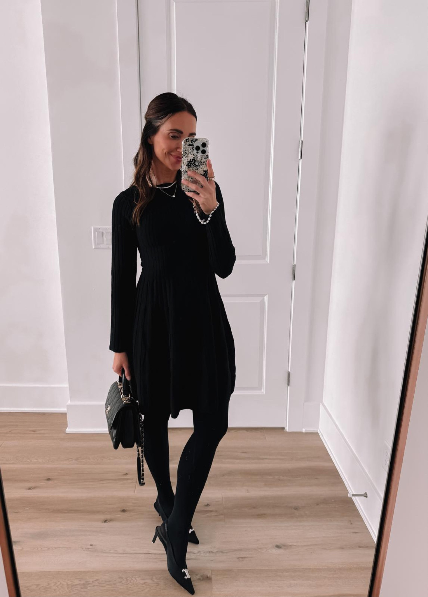 LBD under $30. Such a versatile option for workwear, Sunday’s best or anytime you want to be dressy but also comfy. This dress is so stretchy and has the perfect length. I’m in xs

#LTKFindsUnder50 #LTKFindsUnder100