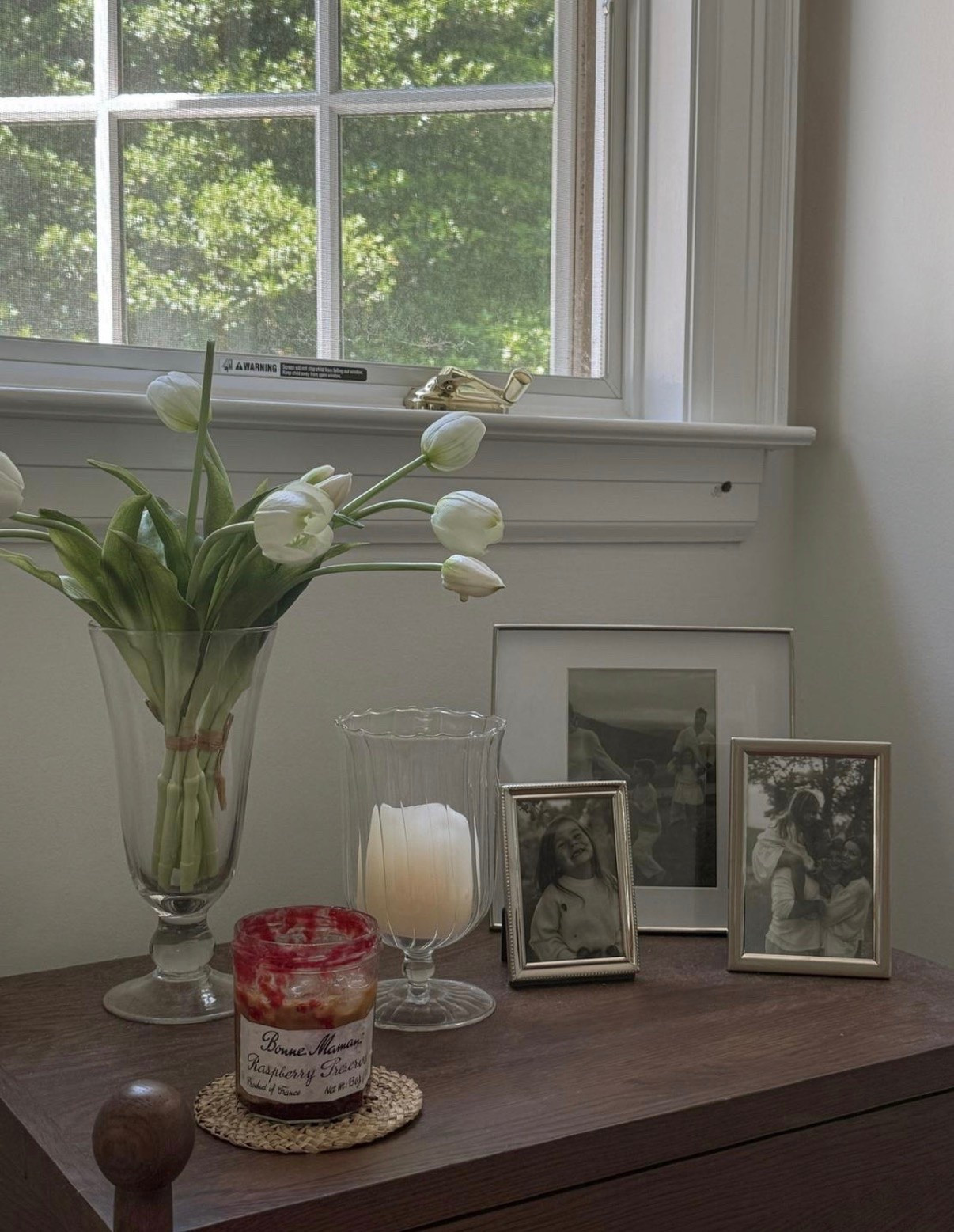 Small nightstand decor