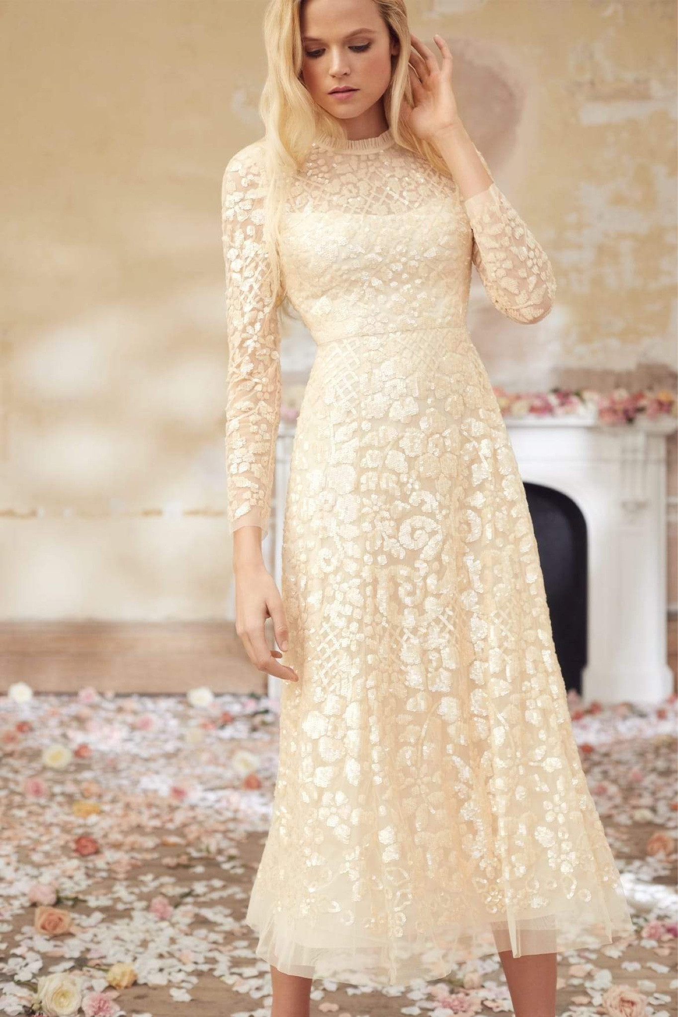 Absolutely stunning dress for the bride who is just a little bit extra! Perfect for engagement photos, bridal shower, elopement, or rehearsal dinner! 


#LTKwedding