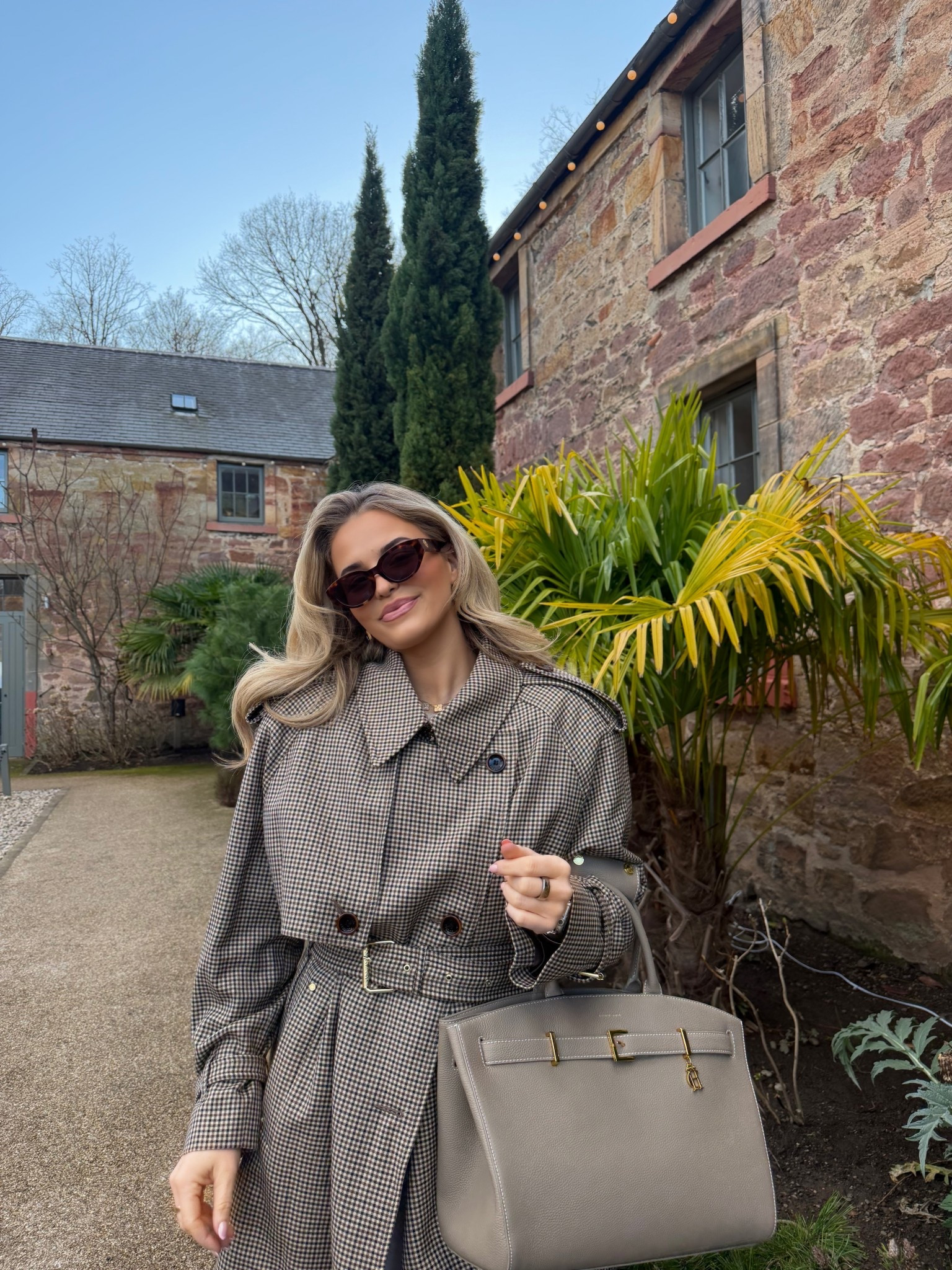 Everything about this outfit but the TRENCH 😍😍

#LTKuk #LTKluxury #LTKworkwear