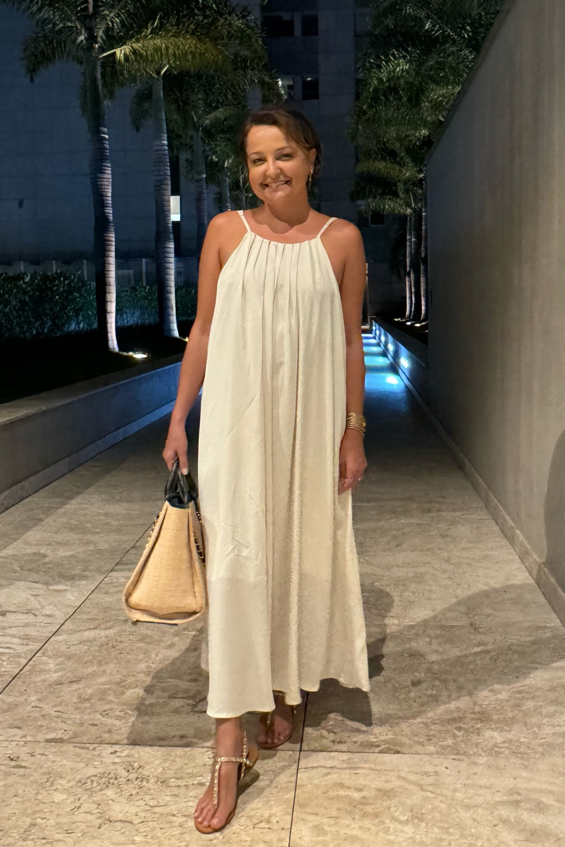 Vestido soltinho longo de verão.



#LTKbrasil #LTKover40 #LTKstyletip