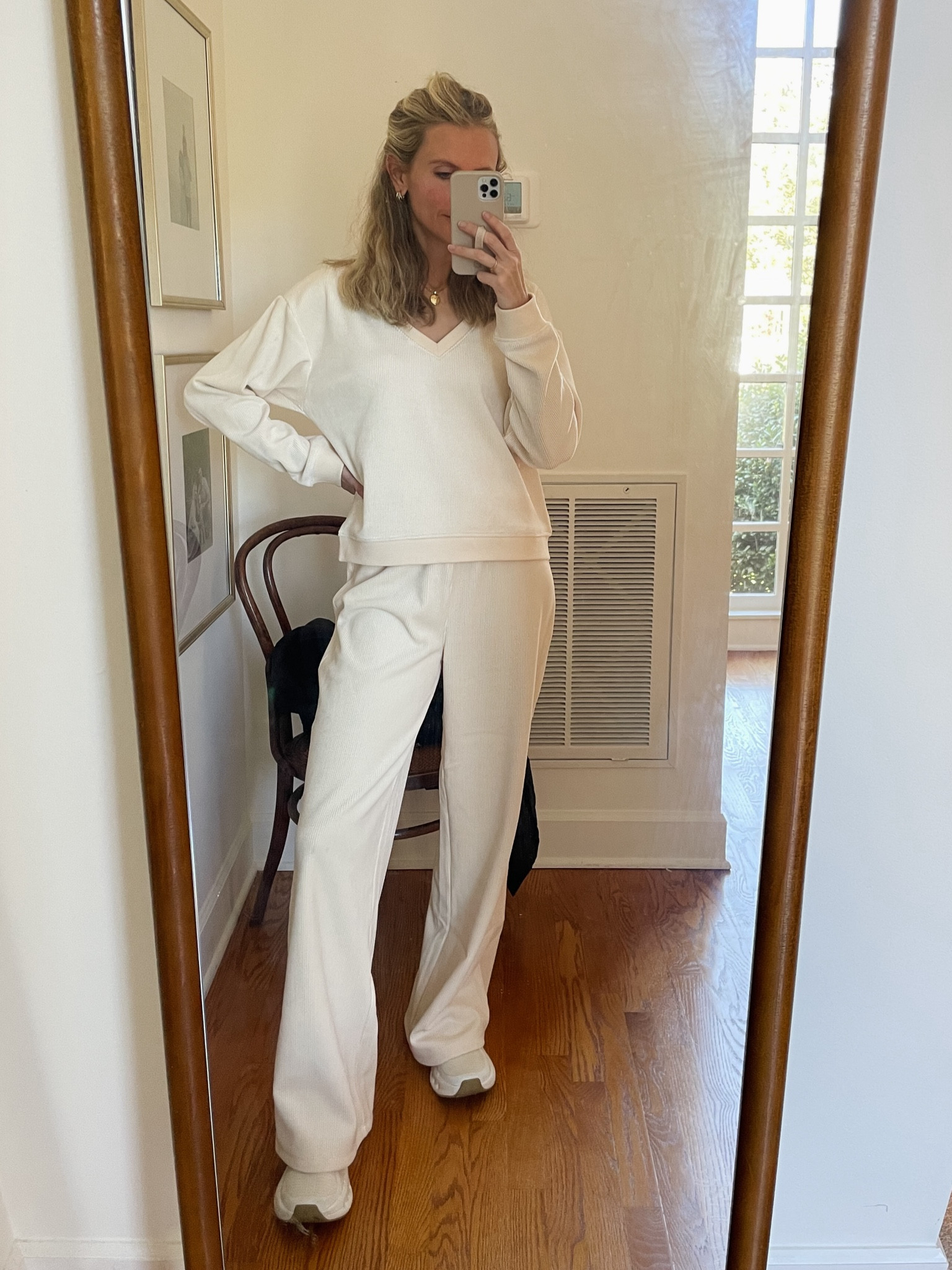 Marine Layer Cord Velour Lounge Set / Wearing small in top, xsmall in pants. 

#LTKSeasonal #LTKStyleTip #LTKTravel