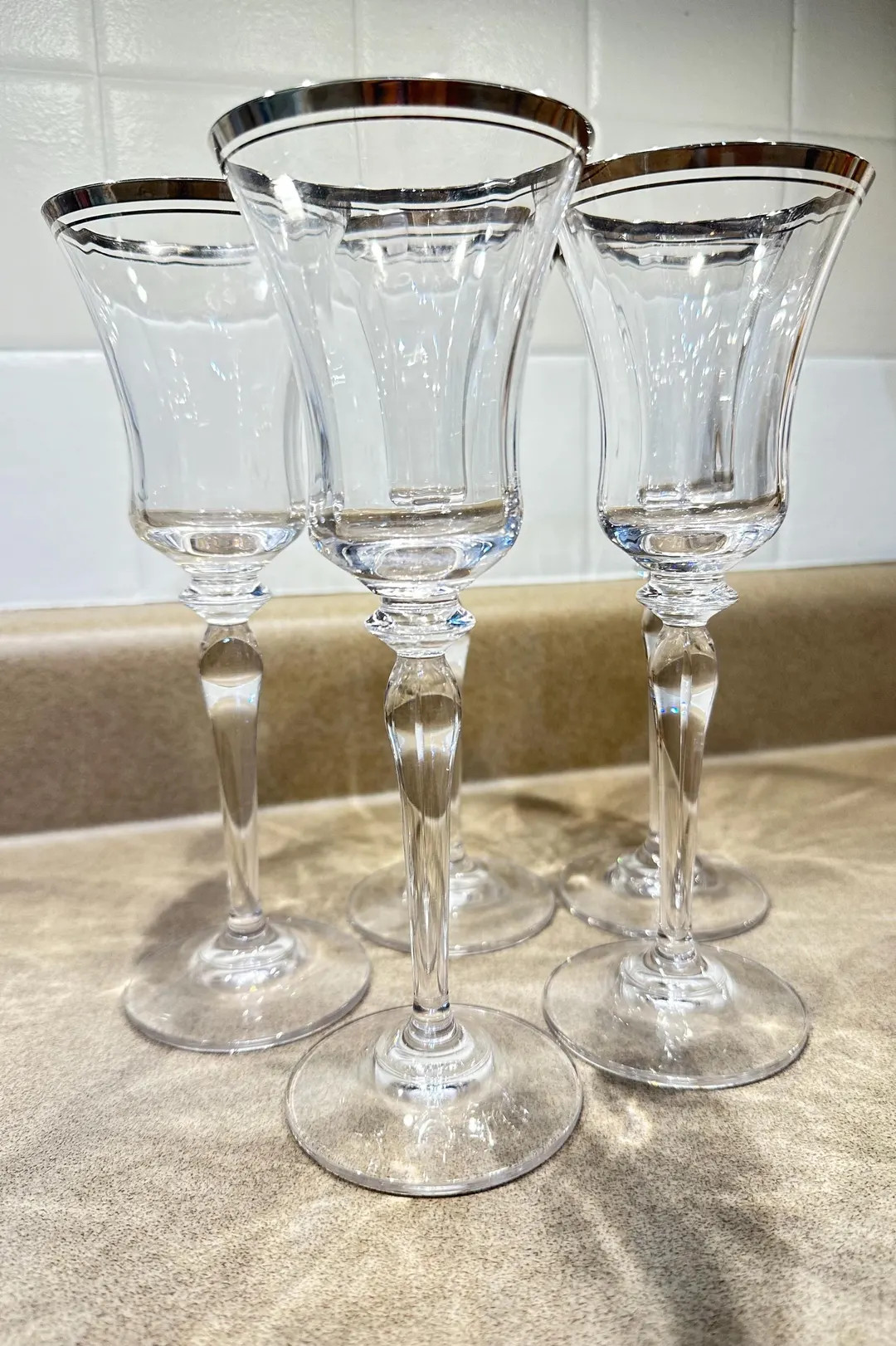 Mikasa Jamestown Platinum Trim Crystal Wine Glasses (5) - Etsy | Etsy (US)