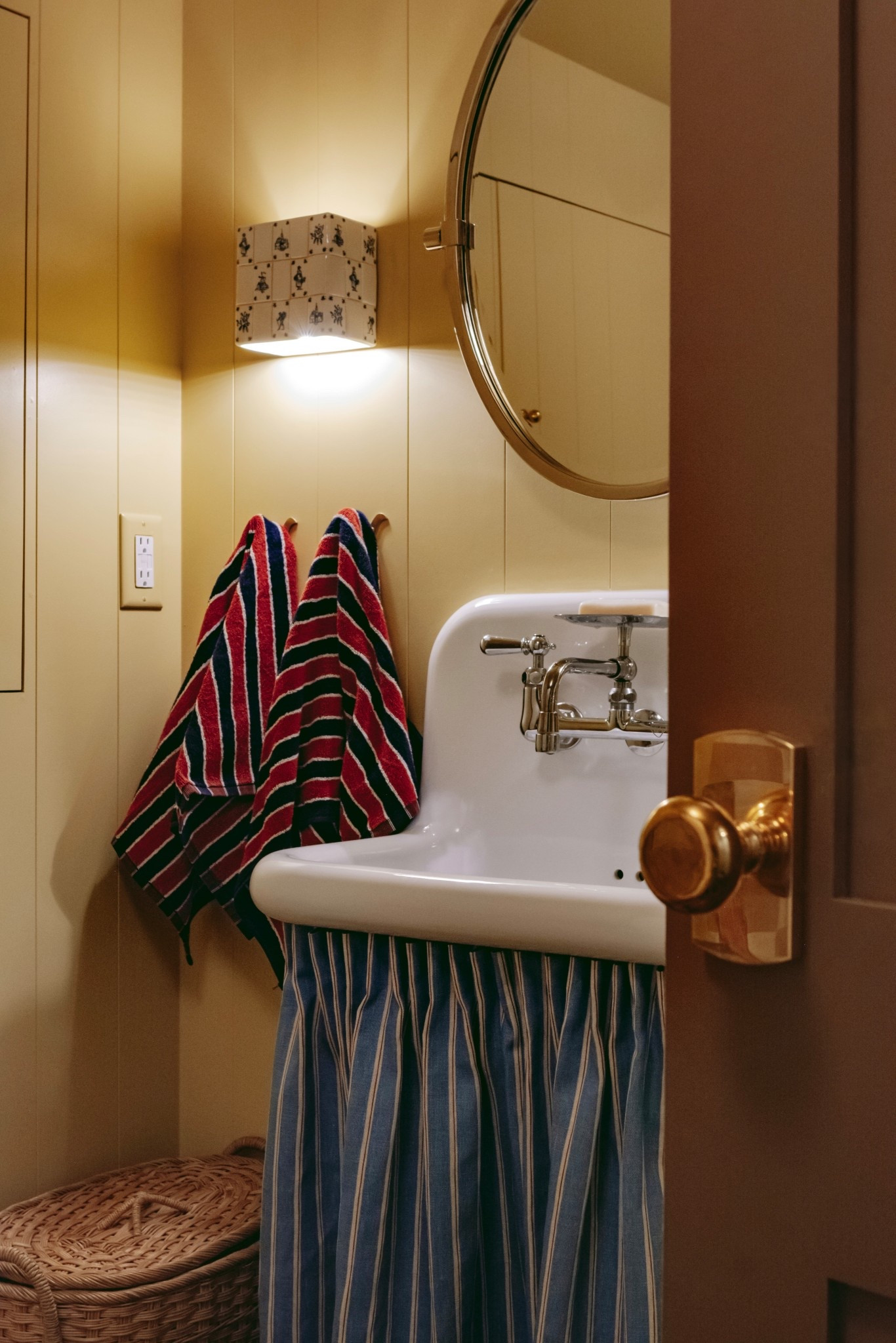 Shop our bathroom 

#LTKHome