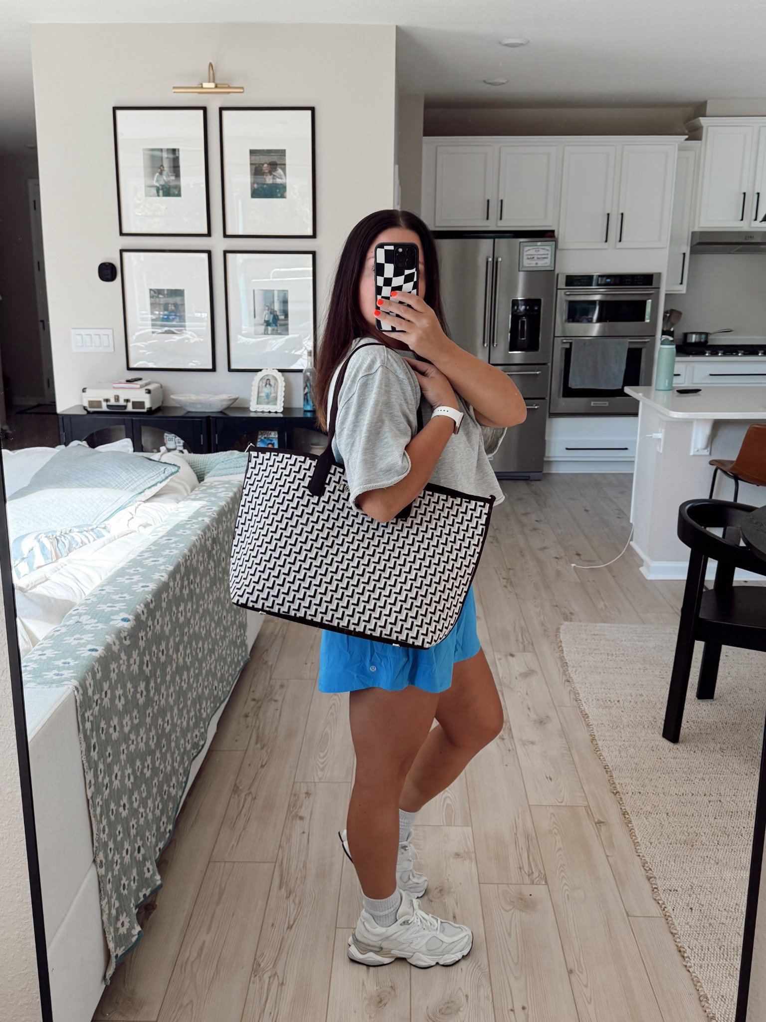 This NEW lululemon knit tote is absolute perfection! It’s JUST like my LV neverfull but this one is bettter 👏🏼 also comes in black & green! Would also make a cute diaper bag too 👀 

#LTKTravel #LTKStyleTip #LTKSummerEdit