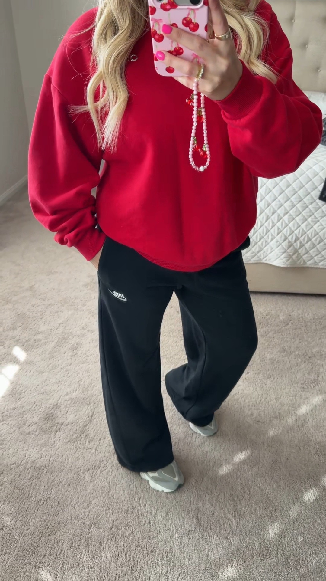 Comfy outfit 
Size small
New balance sneakers 

#LTKootd