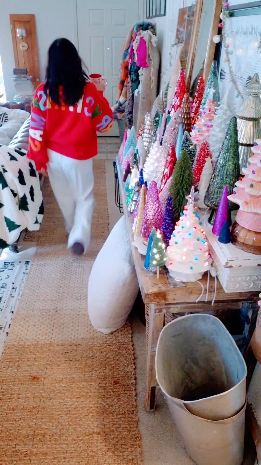 A cozy Christmas 

#LTKHoliday #LTKHome #LTKGiftGuide