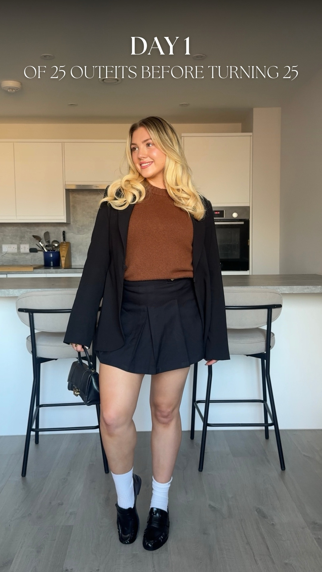 Day 1 of 25 outfits before I turn 25🤍

I wanted to start a new series because I’m turning 25 in December and thought this would be something fun to create! 

Today’s outfit is perfect for autumn when it’s not too cold outside but you still want to dress up✨ 

Autumn outfit 
Autumn fit
Autumn jumper
Loafers
Brown jumper
Black blazer 

#LTKautumn #LTKuk #LTKluxury