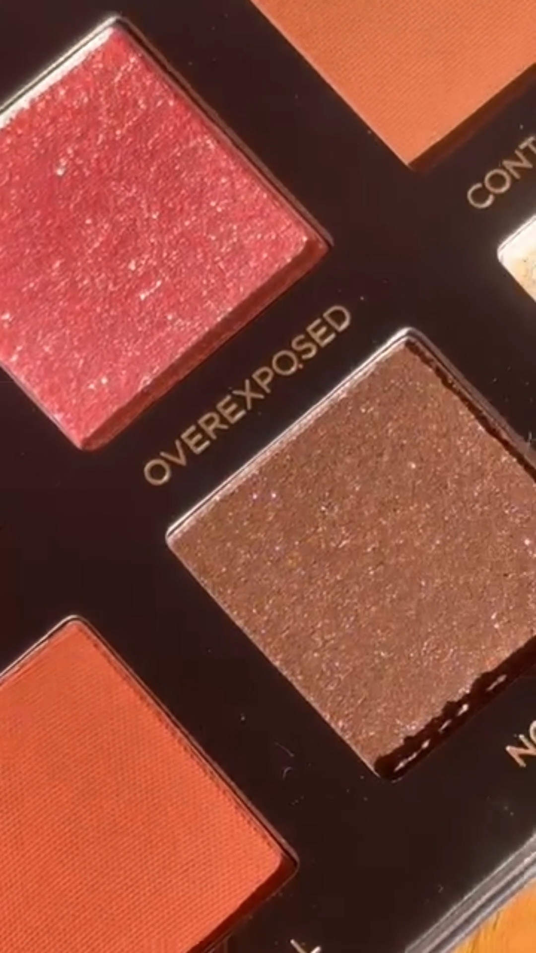 how gorgeous is the @nablacosmetics Analogue Cutie Palette?! it’s so perfect for fall 🍂

#eyeshadow #swatches #fallpalette #autumn #pumpkinspice #fallmakeup