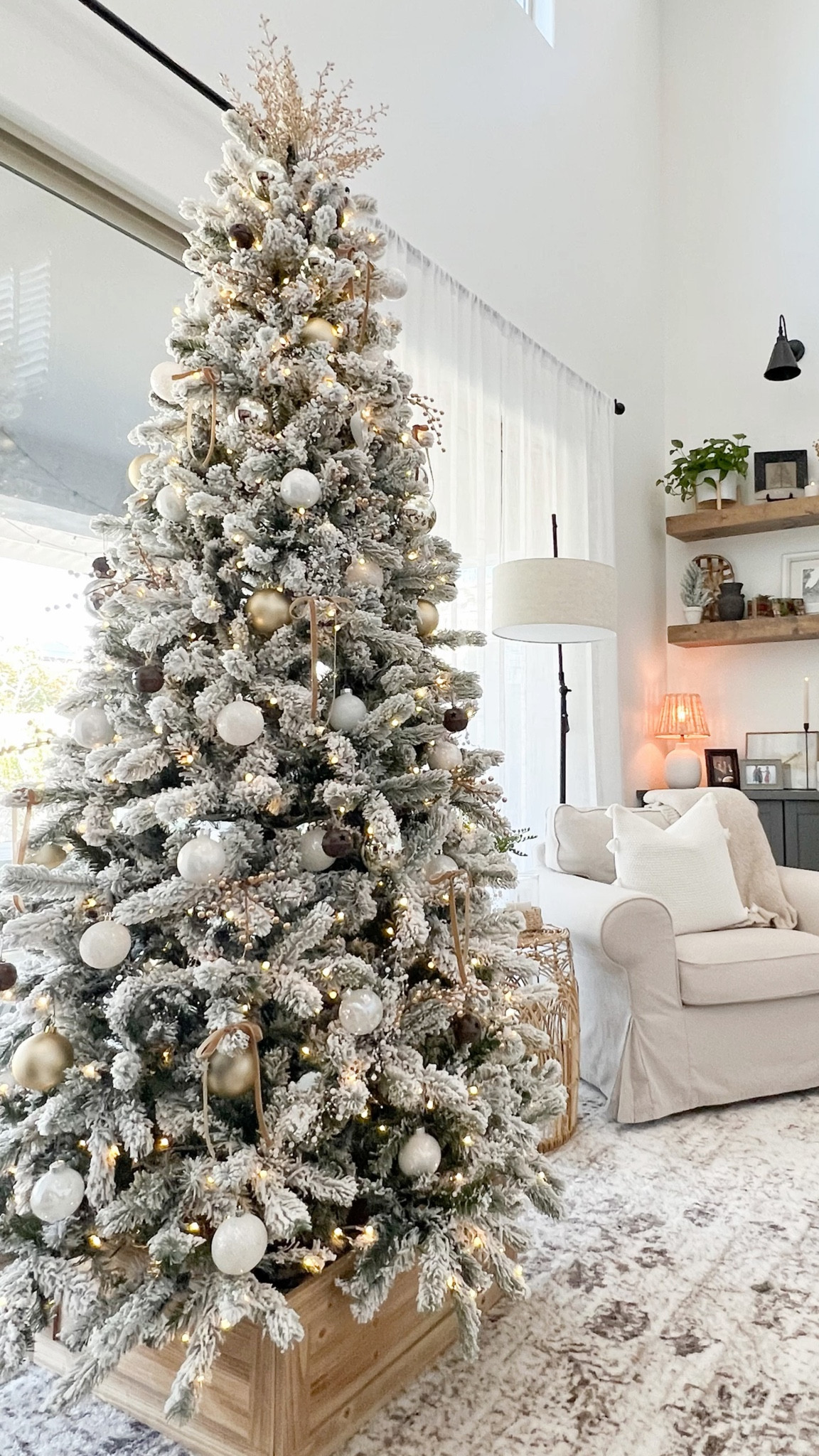 Flocked tree, King of Christmas slim flocked tree, this tree is so beautiful and gives the perfect holiday vibe! 

#LTKhome #LTKSeasonal #LTKHoliday