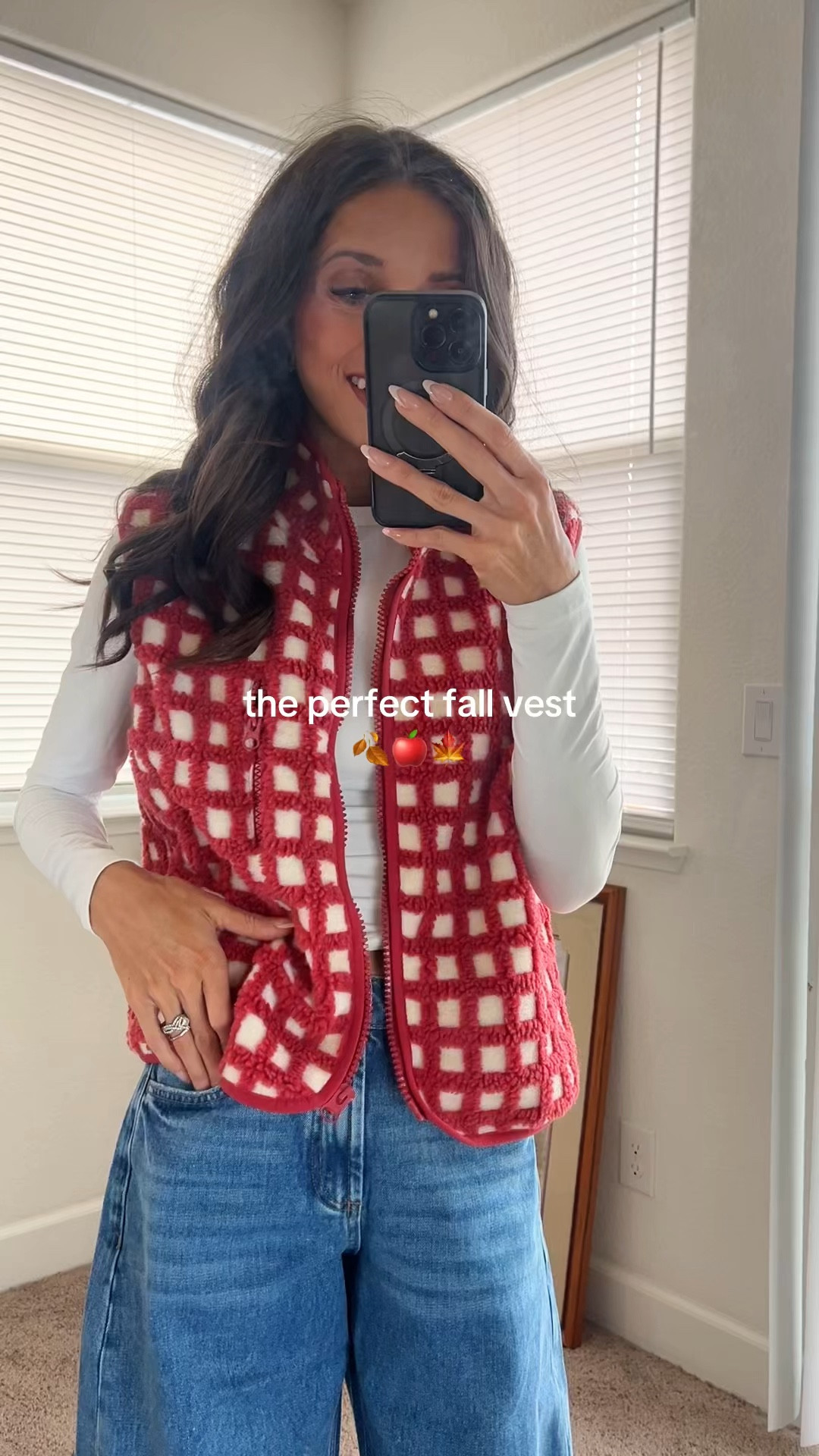 Layer up in style 🍁 This fall vest is the perfect mix of cozy and chic—great for crisp mornings and pumpkin spice runs.

Size SMALL

#LTKSeasonal #LTKFallSale #LTKStyleTip