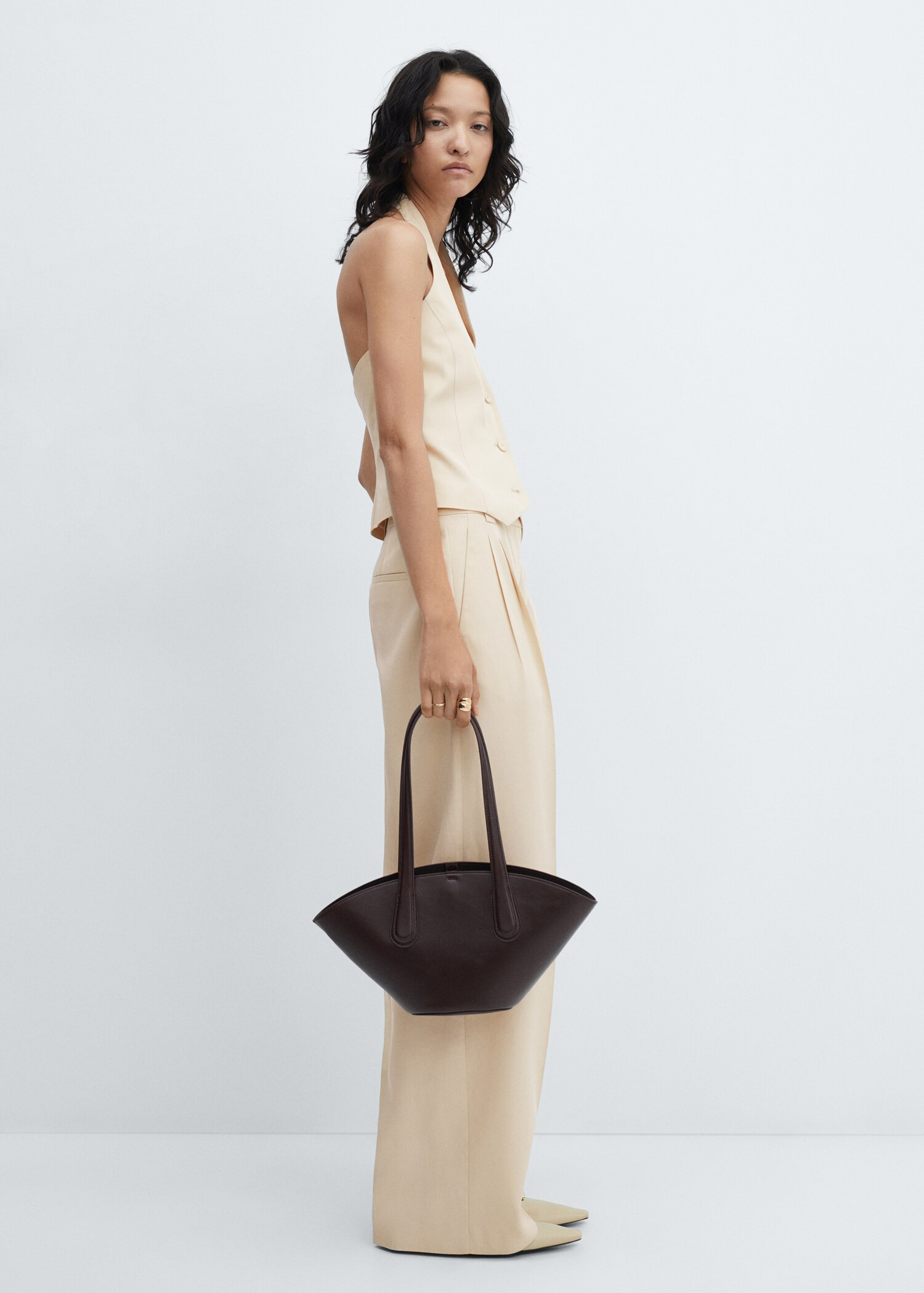 Pantalon Lyocell à pinces - Femme | MANGO France métropolitaine | MANGO (FR)