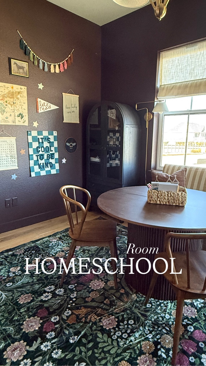 Transforming my supply office into a homeschool classroom!


#LTKmomlife #LTKHome #LTKKids