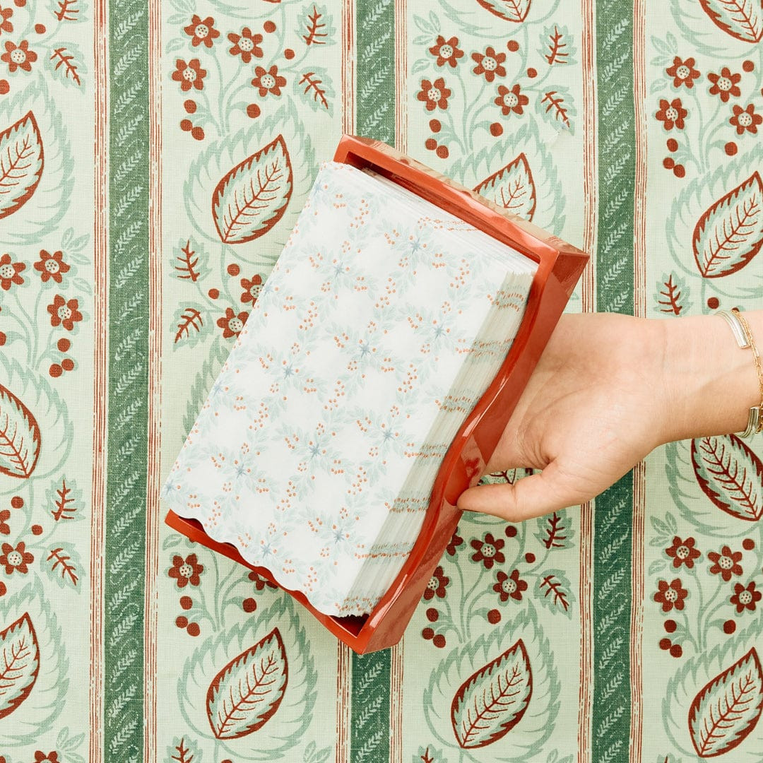 Linen-Like Paper Guest Towel and Lacquer Tray Set | Weezie Towels