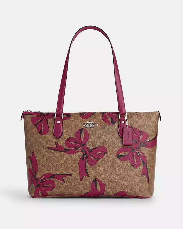 Gallery Tote Bag In Signature Canvas With Bow Print | Coach Outlet US
