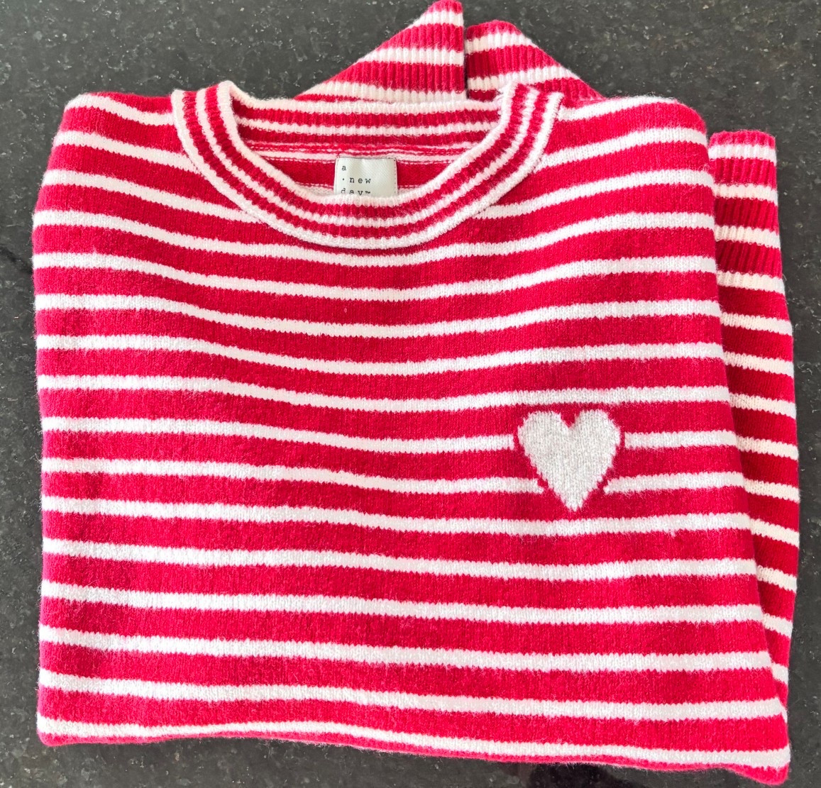 The cutest ❤️🤍 Super soft!

#LTKmomlife #LTKValentine